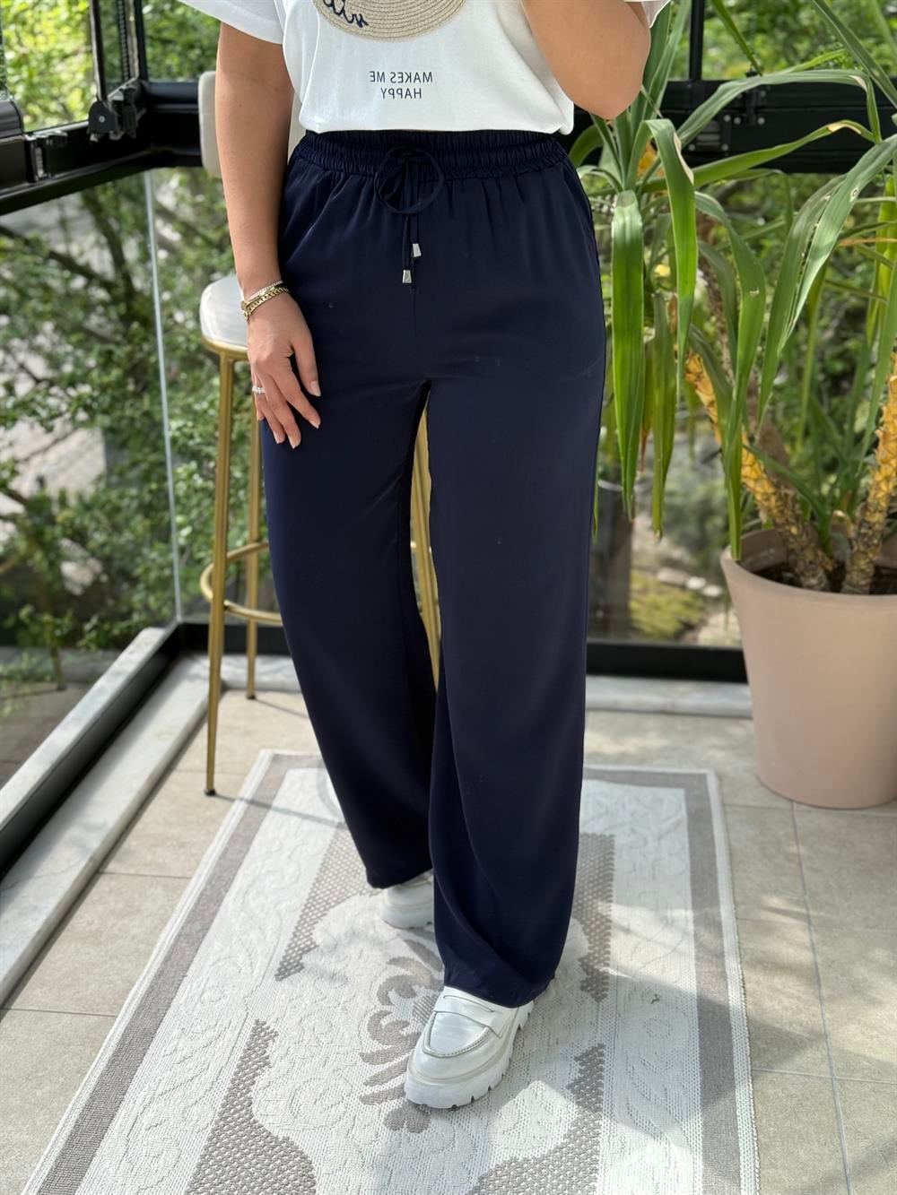 Bol Paça Dökümlü Pantolon Lacivert