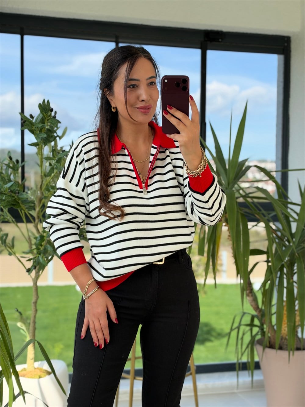Polo Yaka Çizgili Renk Detaylı Sweatshirt Kırmızı
