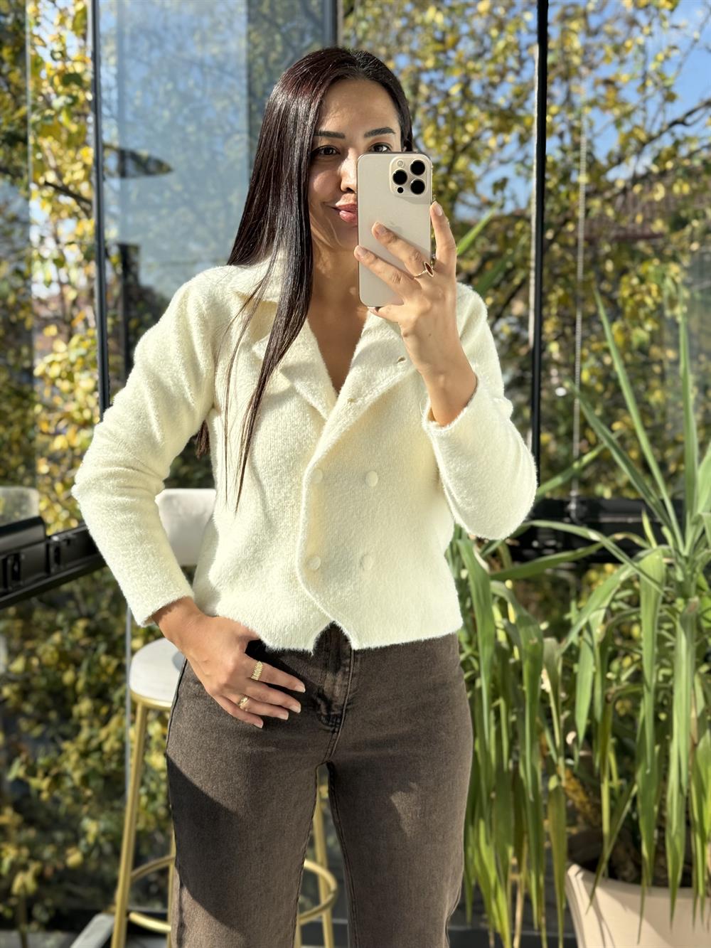 Çift Düğmeli Angora Hırka Ekru