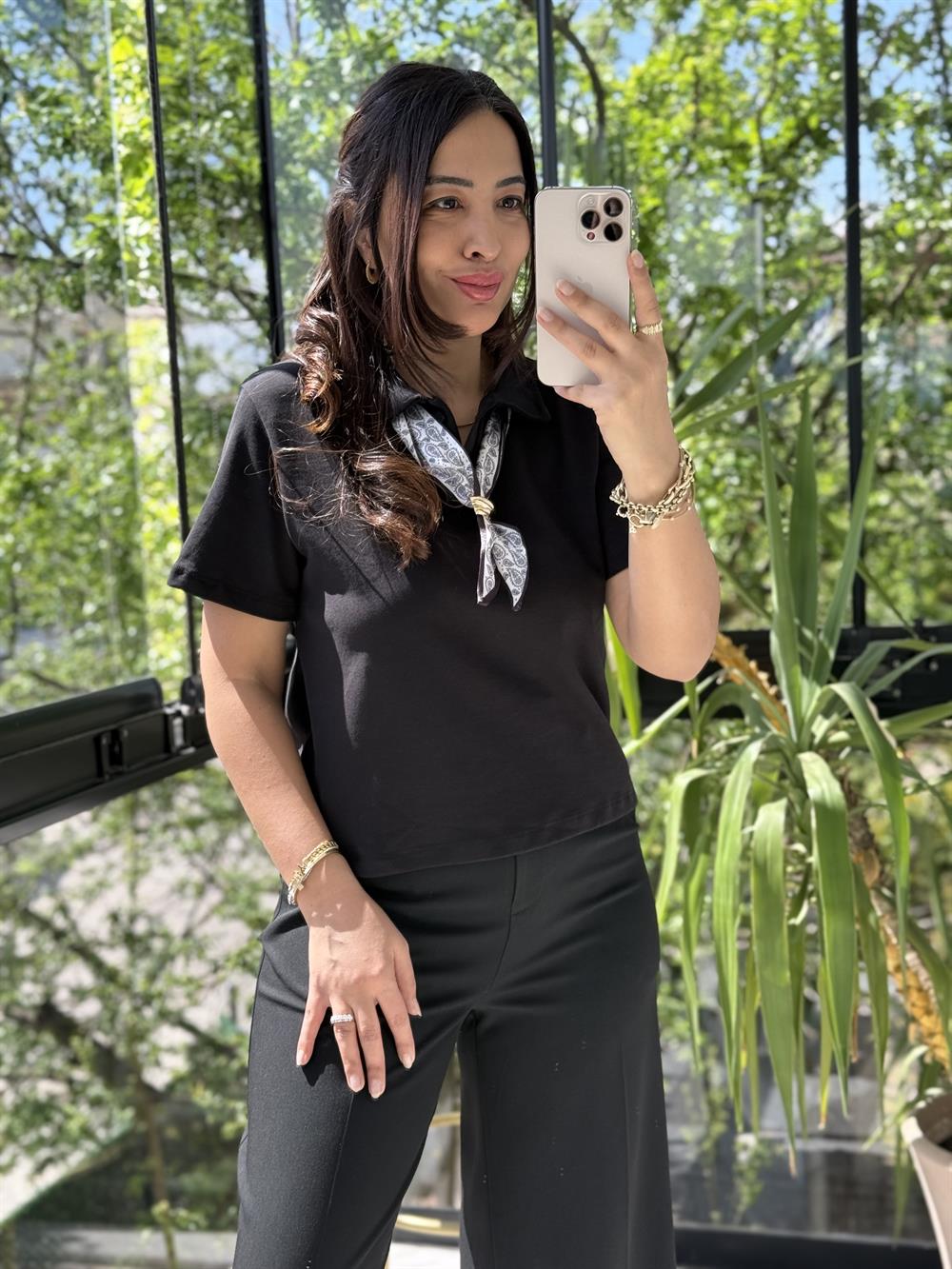 Fularlı Tişört Siyah