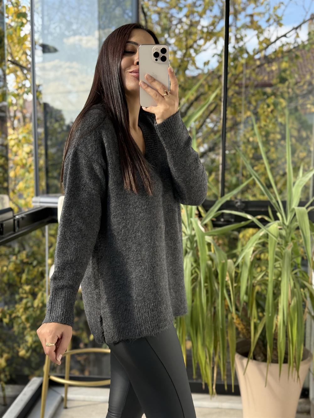 V Yaka Basic Kazak Antrasit