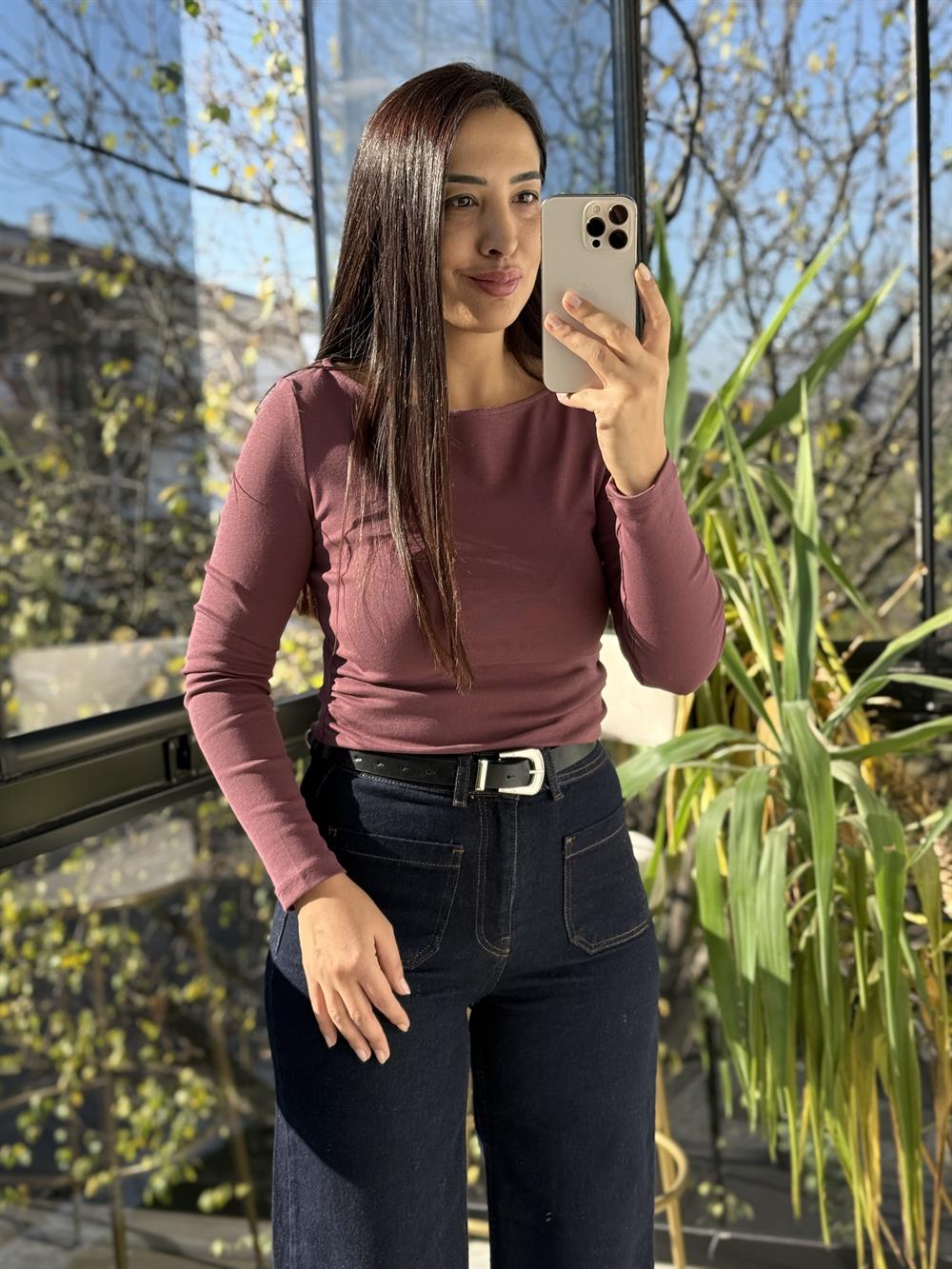 Büzgülü Kayık Yaka Top Bluz Mürdüm