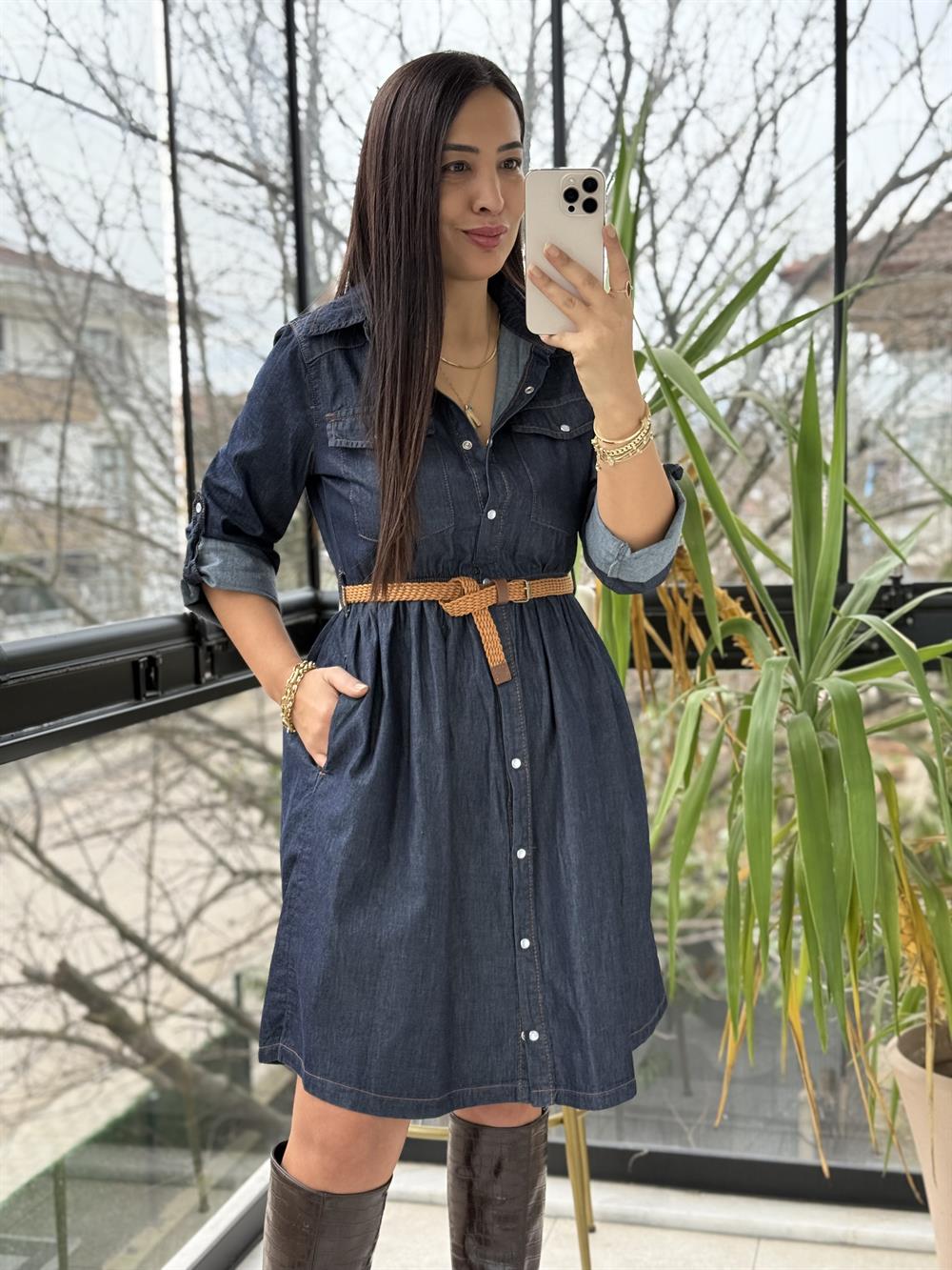 Büzgü Detaylı Kısa Kot Elbise Slaplı Lacivert