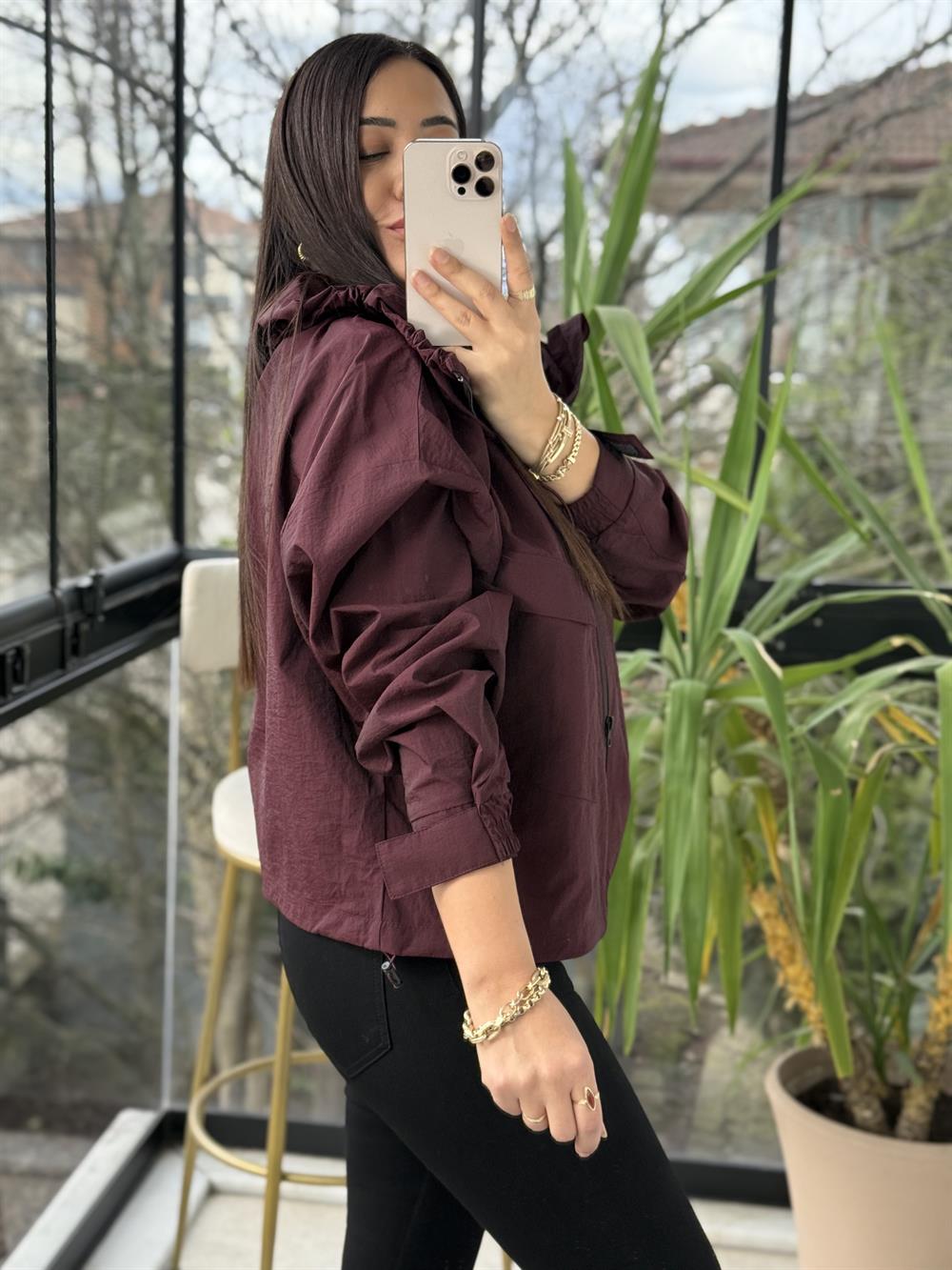 Yakası Büzgülü Yağmurluk Mürdüm