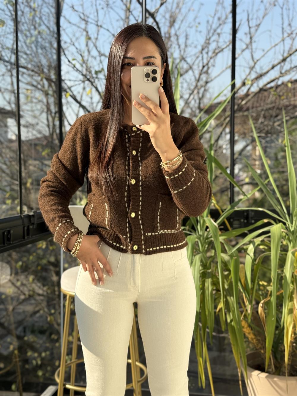 Önü Cep Detaylı Kısa Hırka Kahve