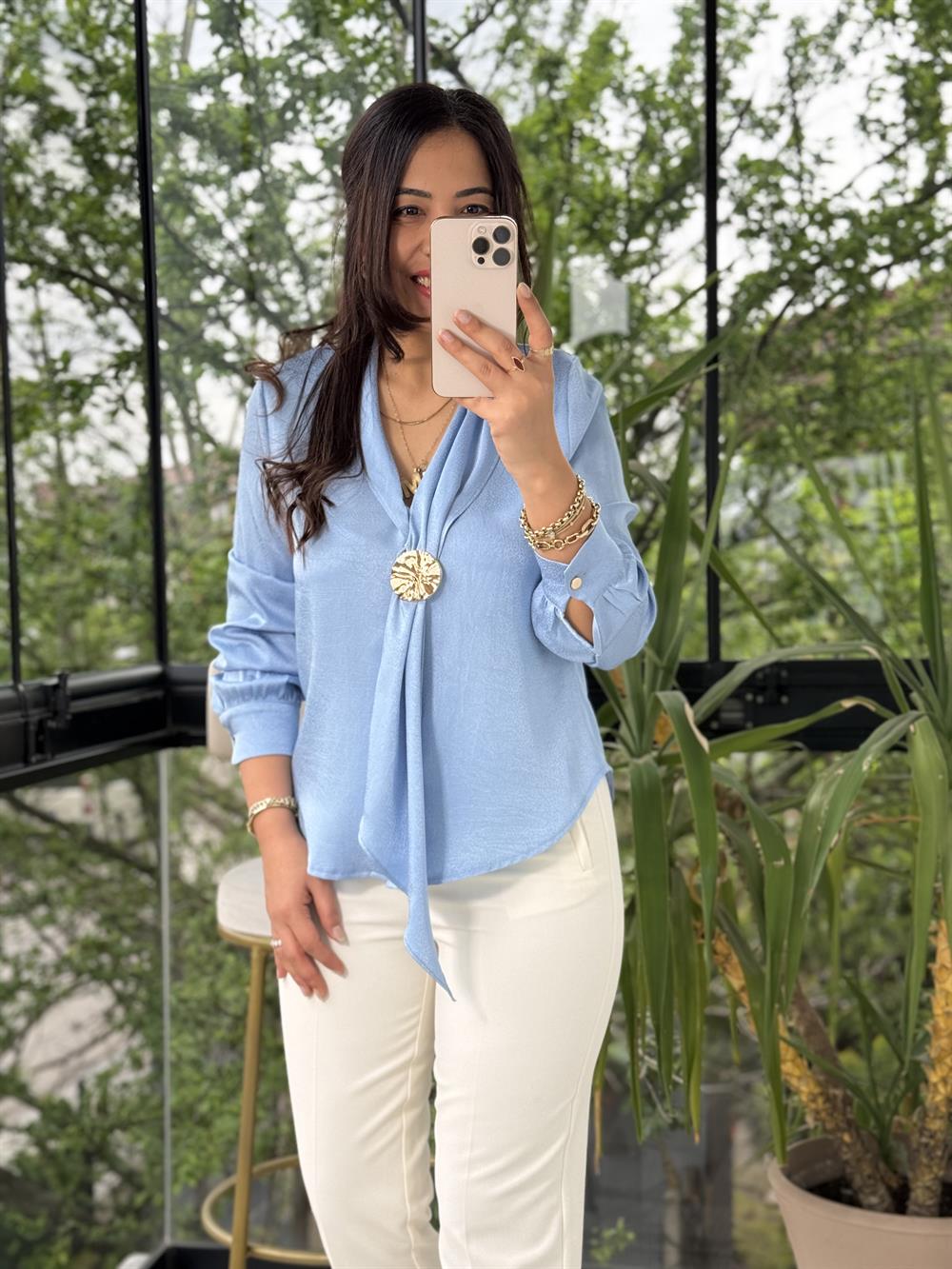 Bağlamalı Tokalı Yaka Detaylı Jakarlı Bluz Bebe Mavi