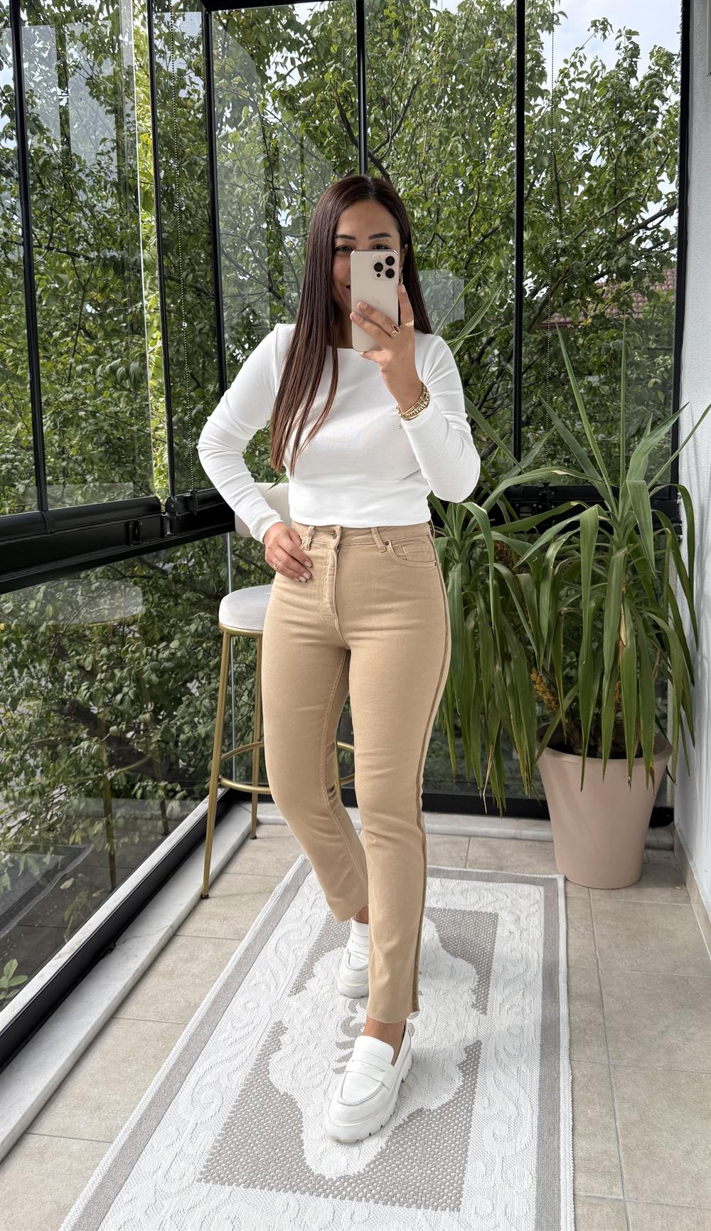 Şerit Detaylı Mom Fit Kot Pantolon Camel