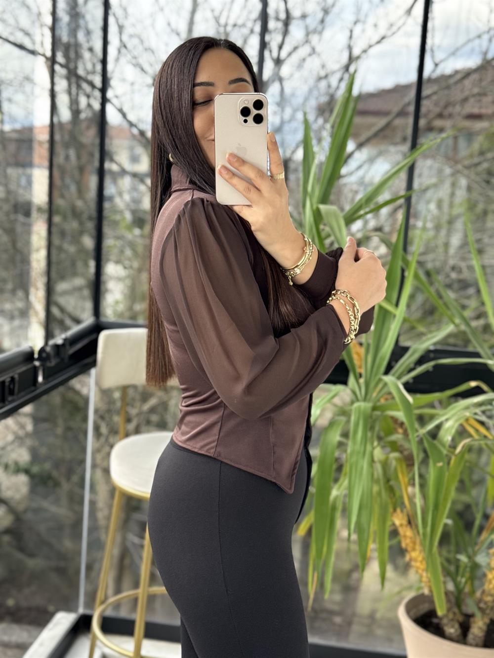 Kolları Tül Detaylı Bluz Kahve