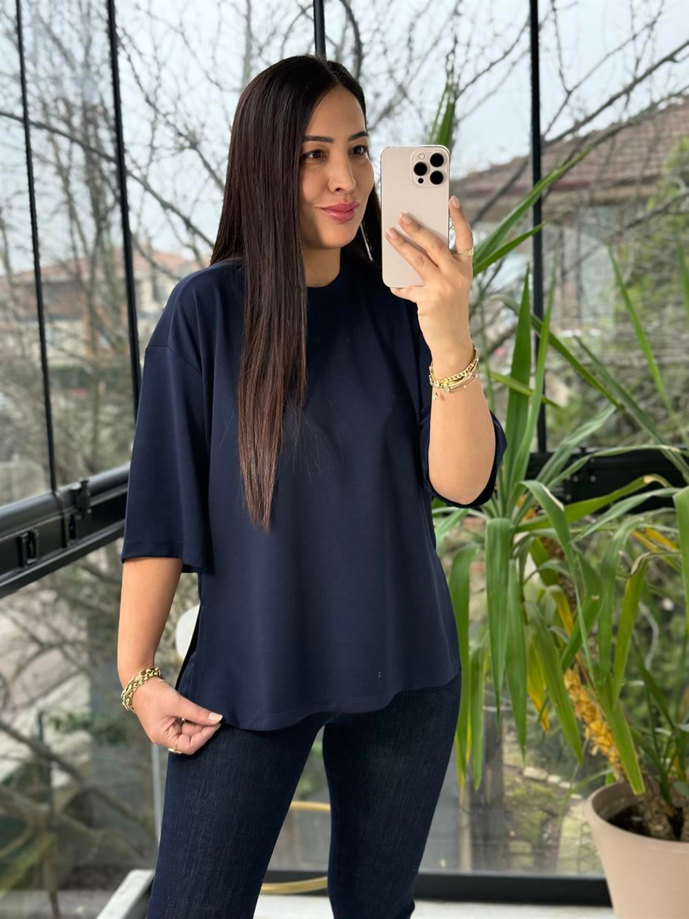 Oversize Yanları Yırtmaçlı Modal Tişört Lacivert