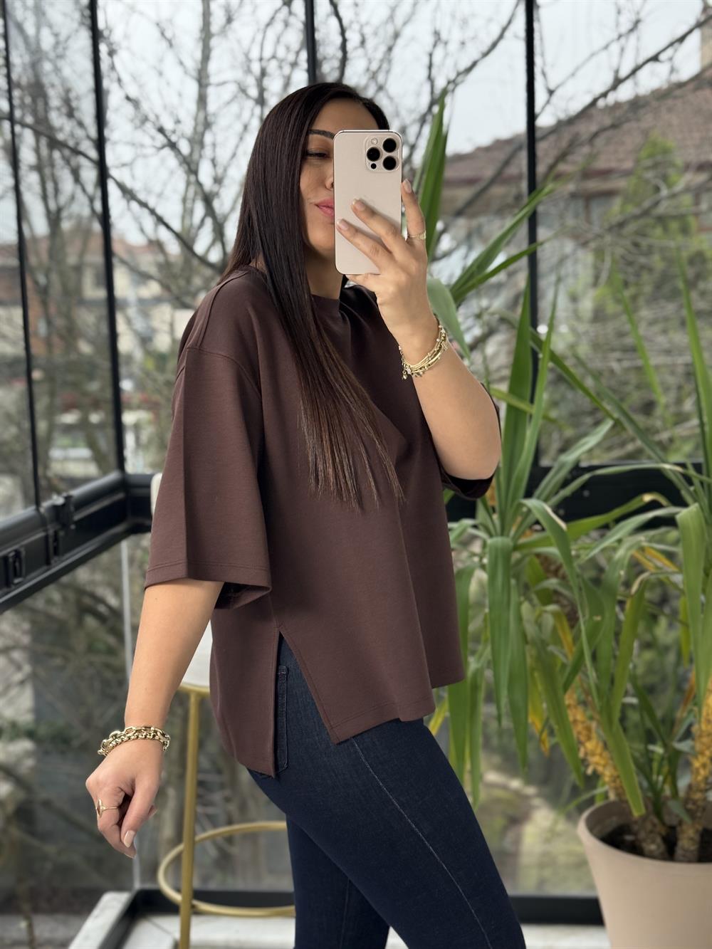 Oversize Yanları Yırtmaçlı Modal Tişört Kahve