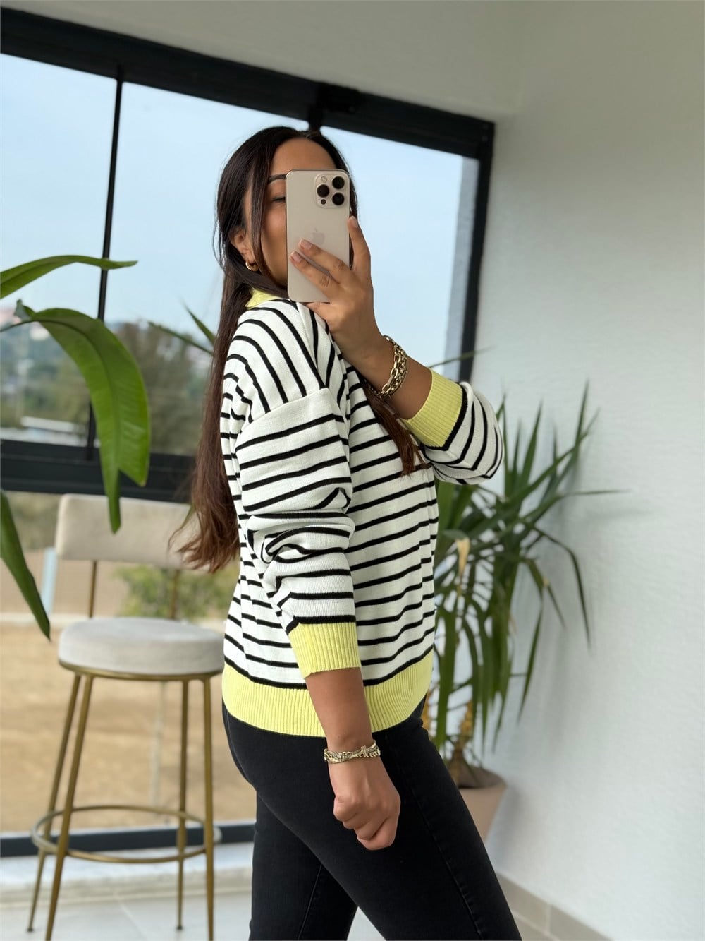 Polo Yaka Çizgili Renk Detaylı Sweatshirt Sarı
