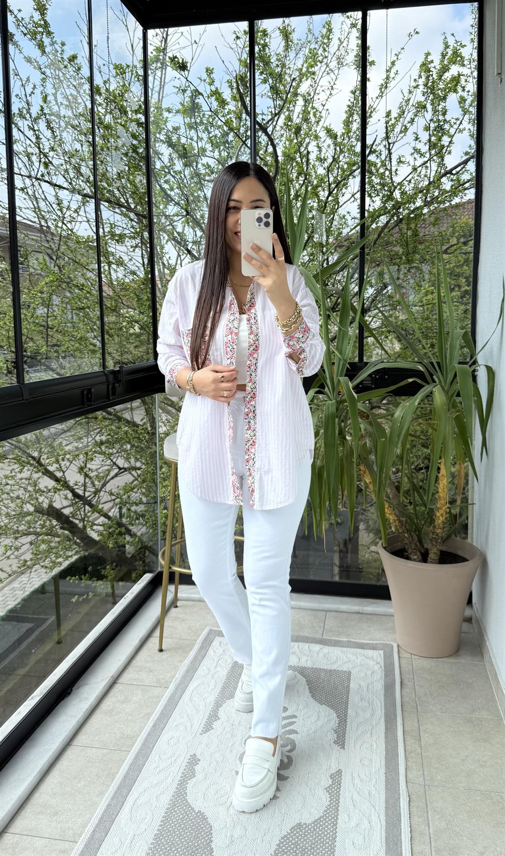 Çiçek Detaylı Çizgili Gömlek Pembe