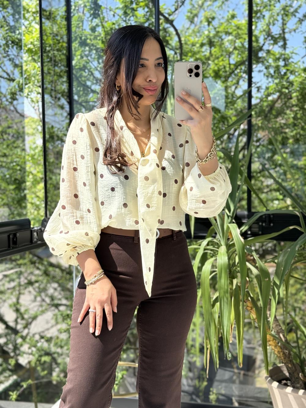 Puantiyeli Bağlamalı Bluz Bej