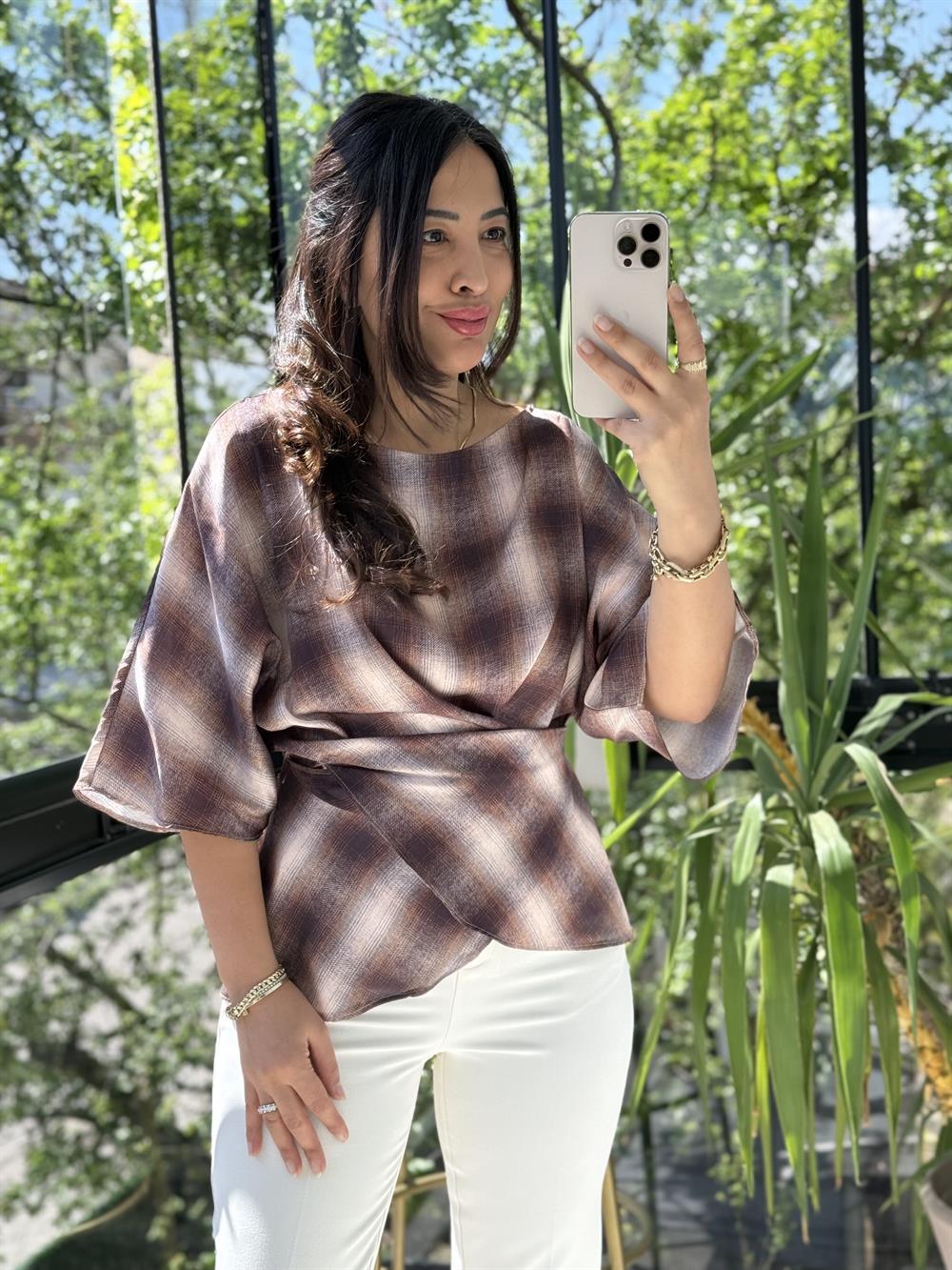 Bağcıklı Ekose Saten Bluz Kahve