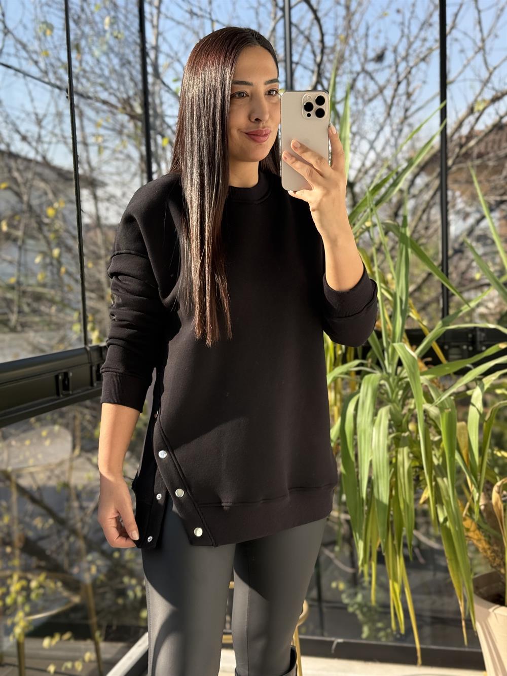 Yanı Çıtçıtlı Sweatshirt Siyah