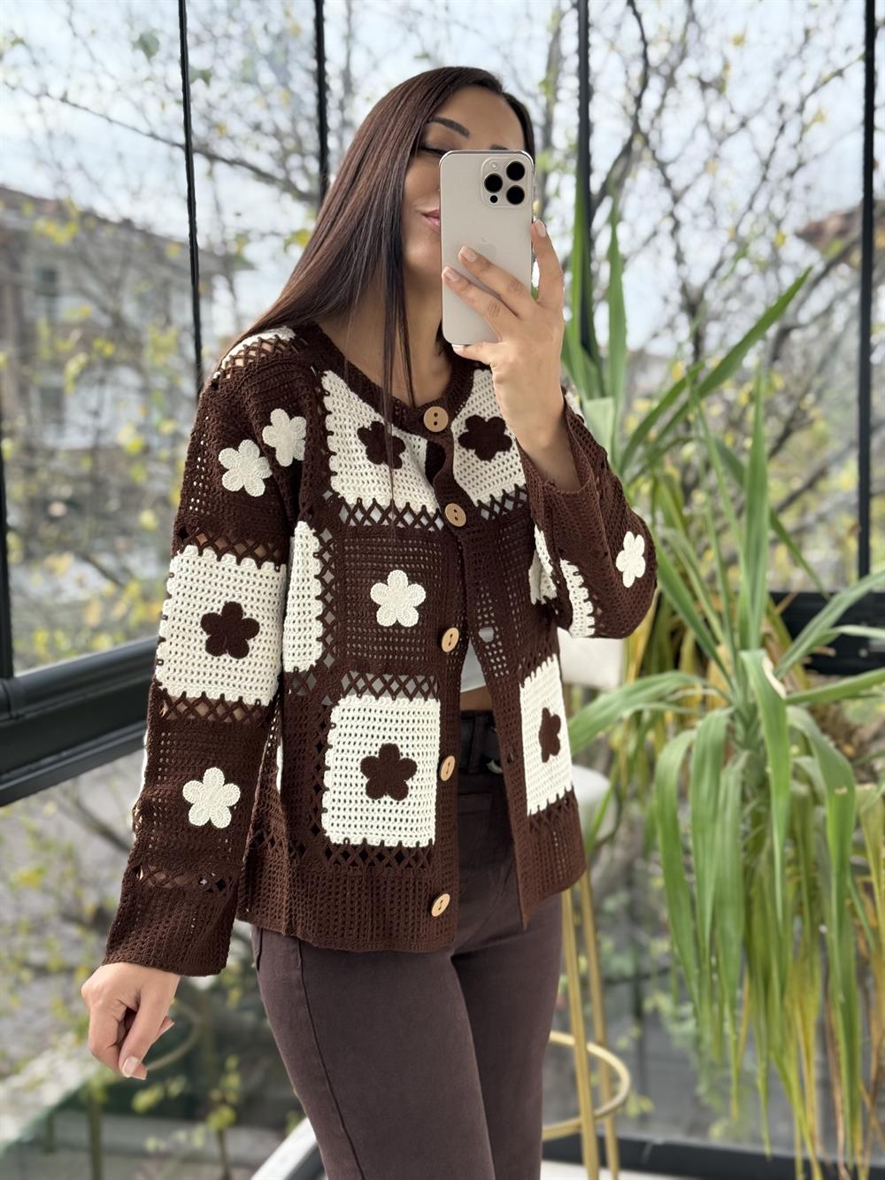 Kareli Örme Hırka Kahve