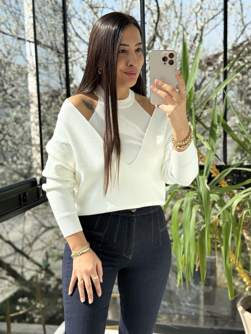 V Detay Atletli Triko Ekru