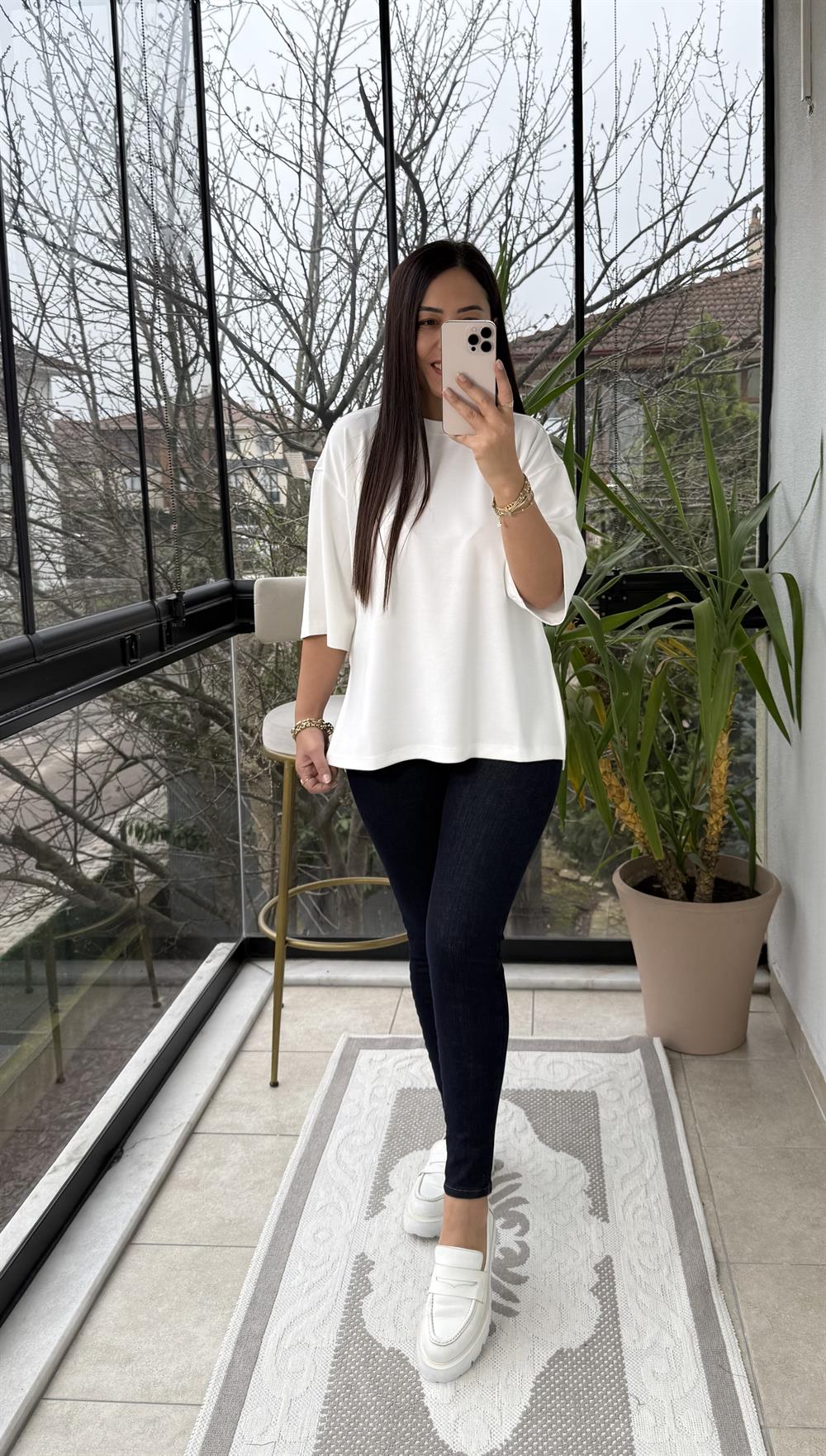 Oversize Yanları Yırtmaçlı Modal Tişört Ekru