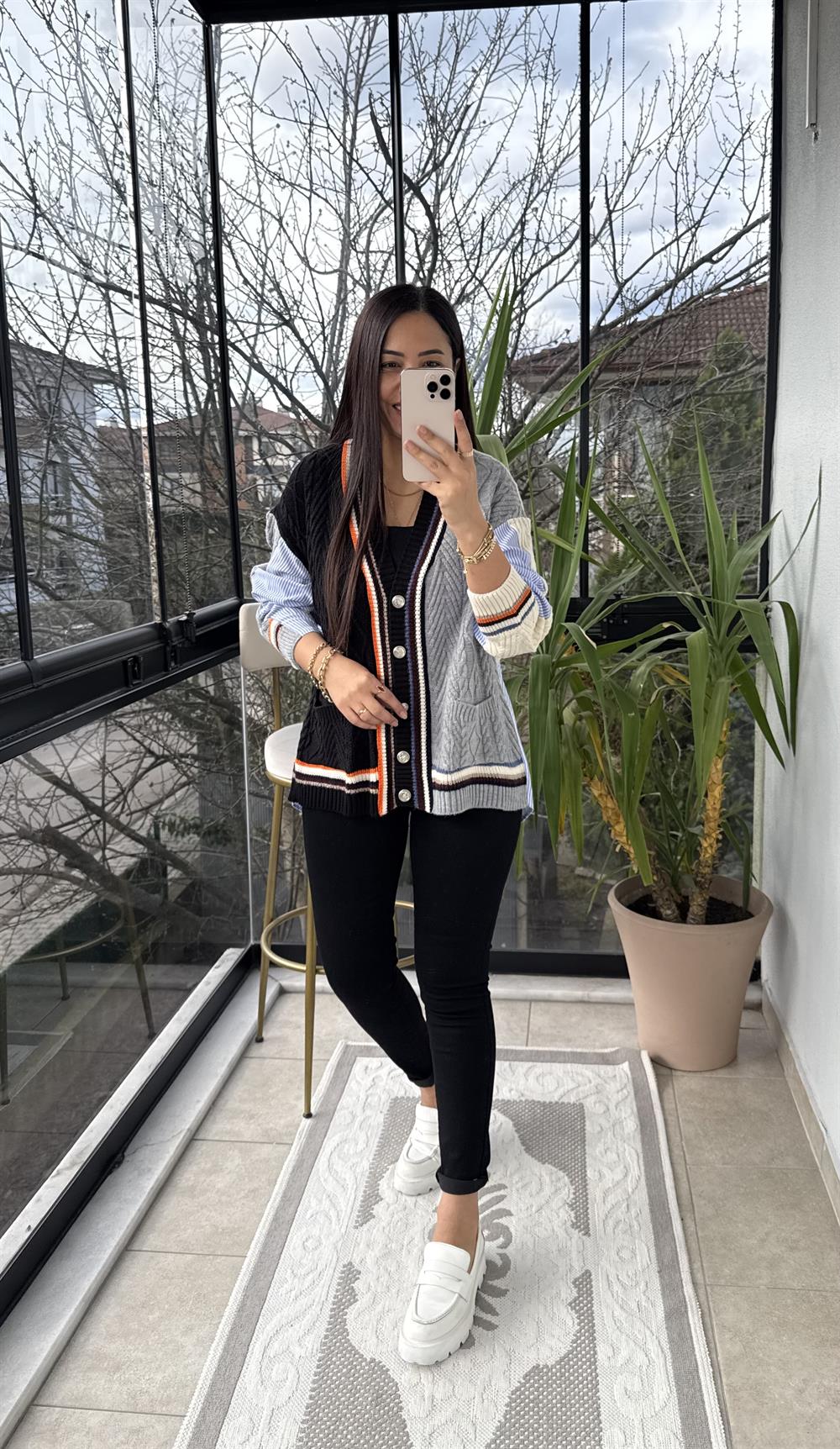 Arkası Gömlekli Hırka Gri