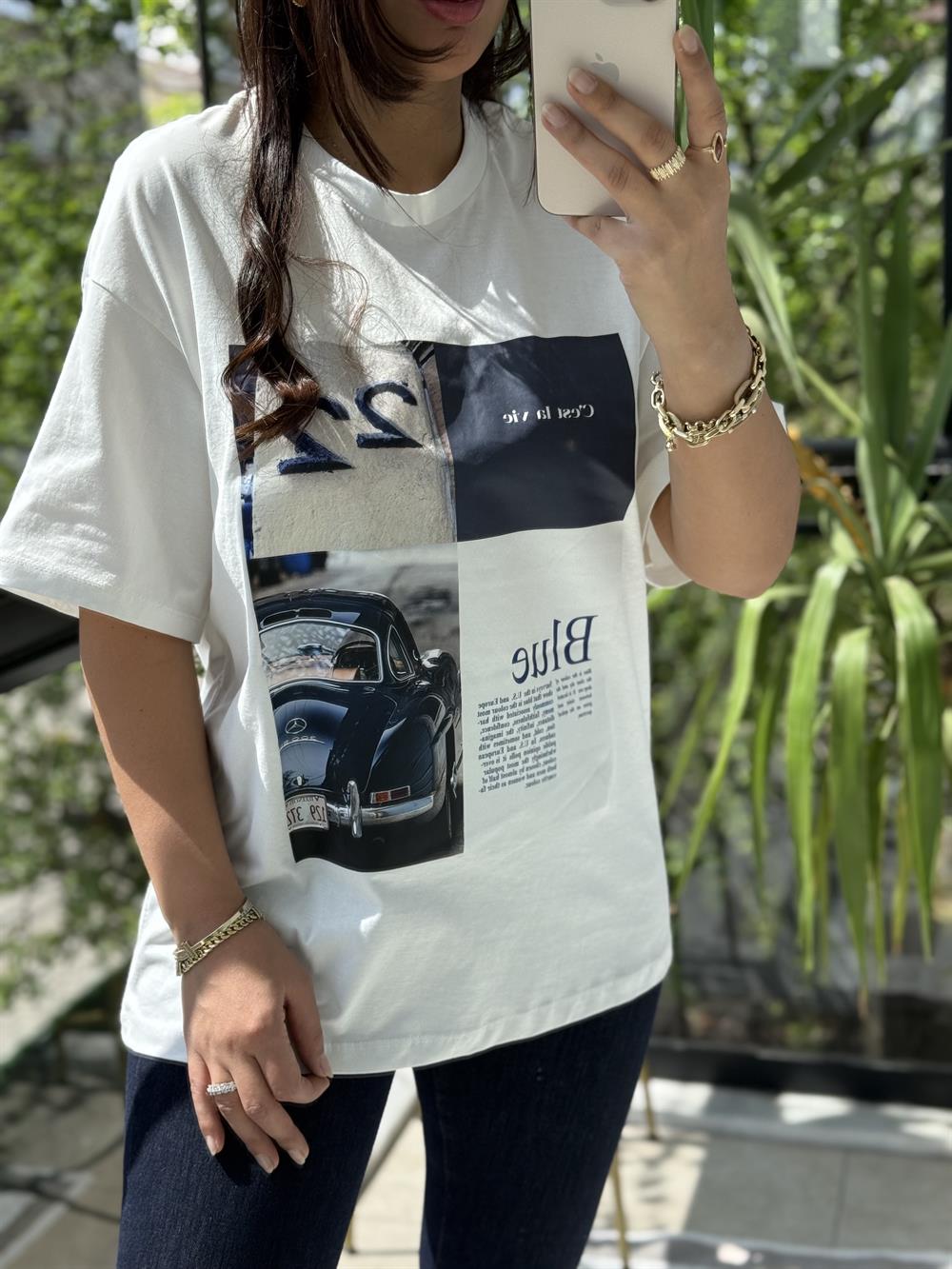 Mavili Baskı Detaylı Tişört Ekru