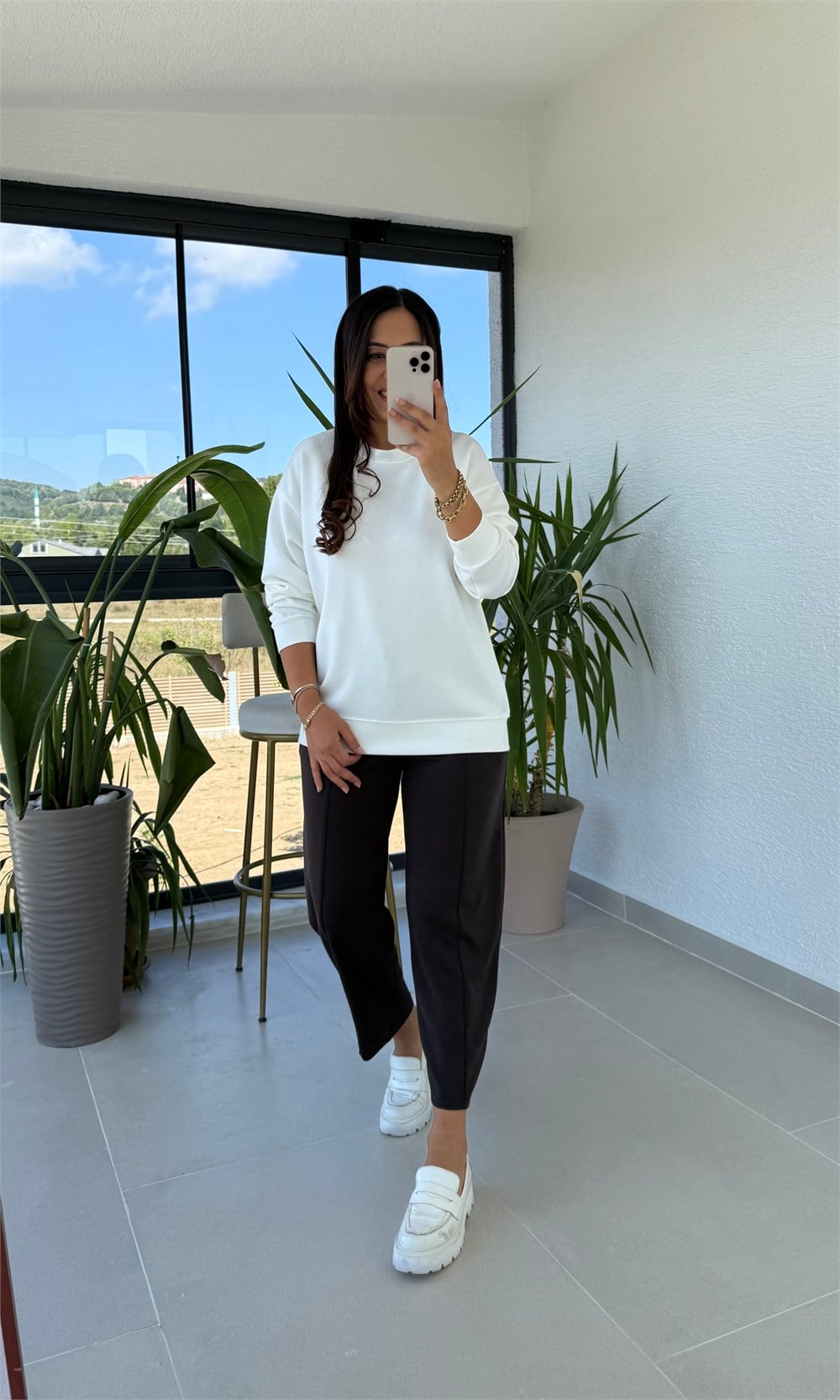 Oysh Basic Sweatshirt Ekru