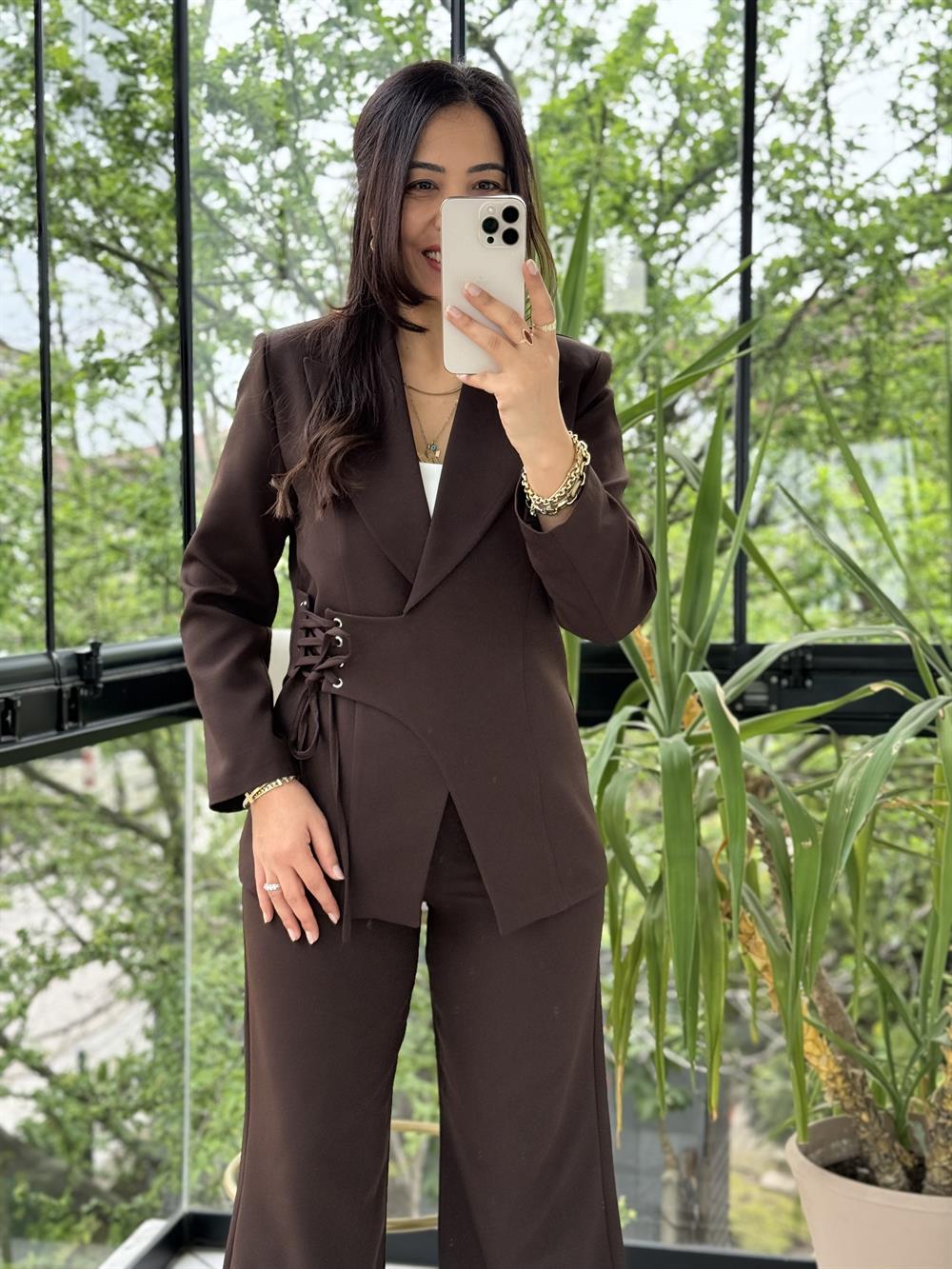 Yandan Kuş Gözlü Takım Kahve