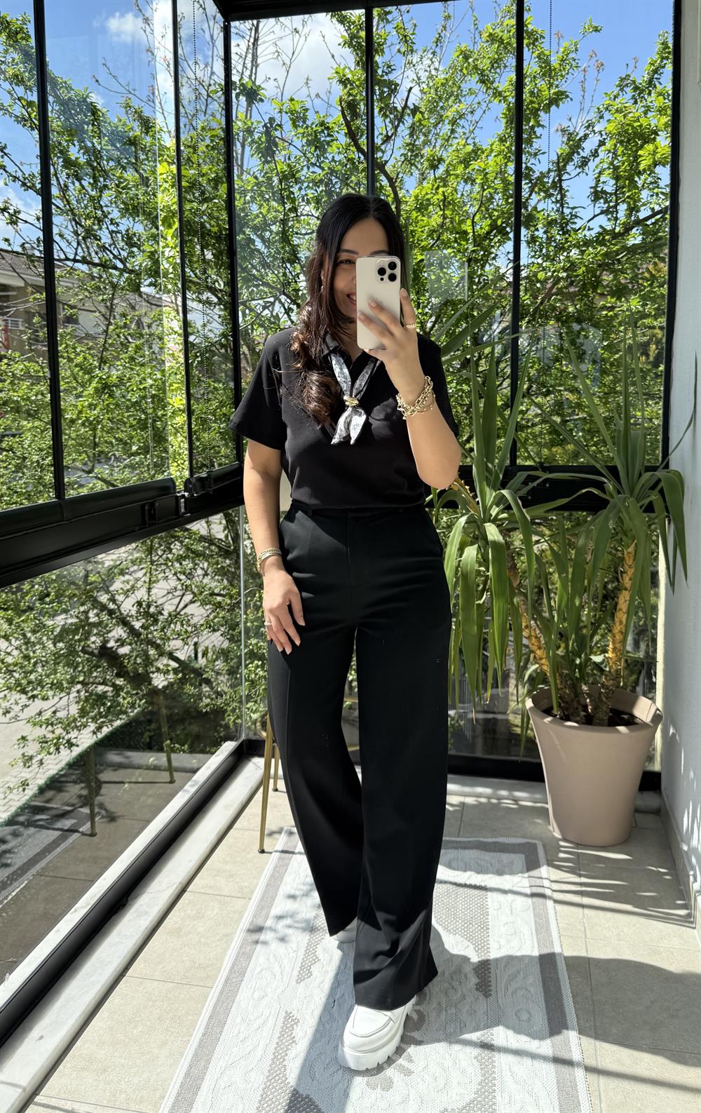 Fularlı Tişört Siyah