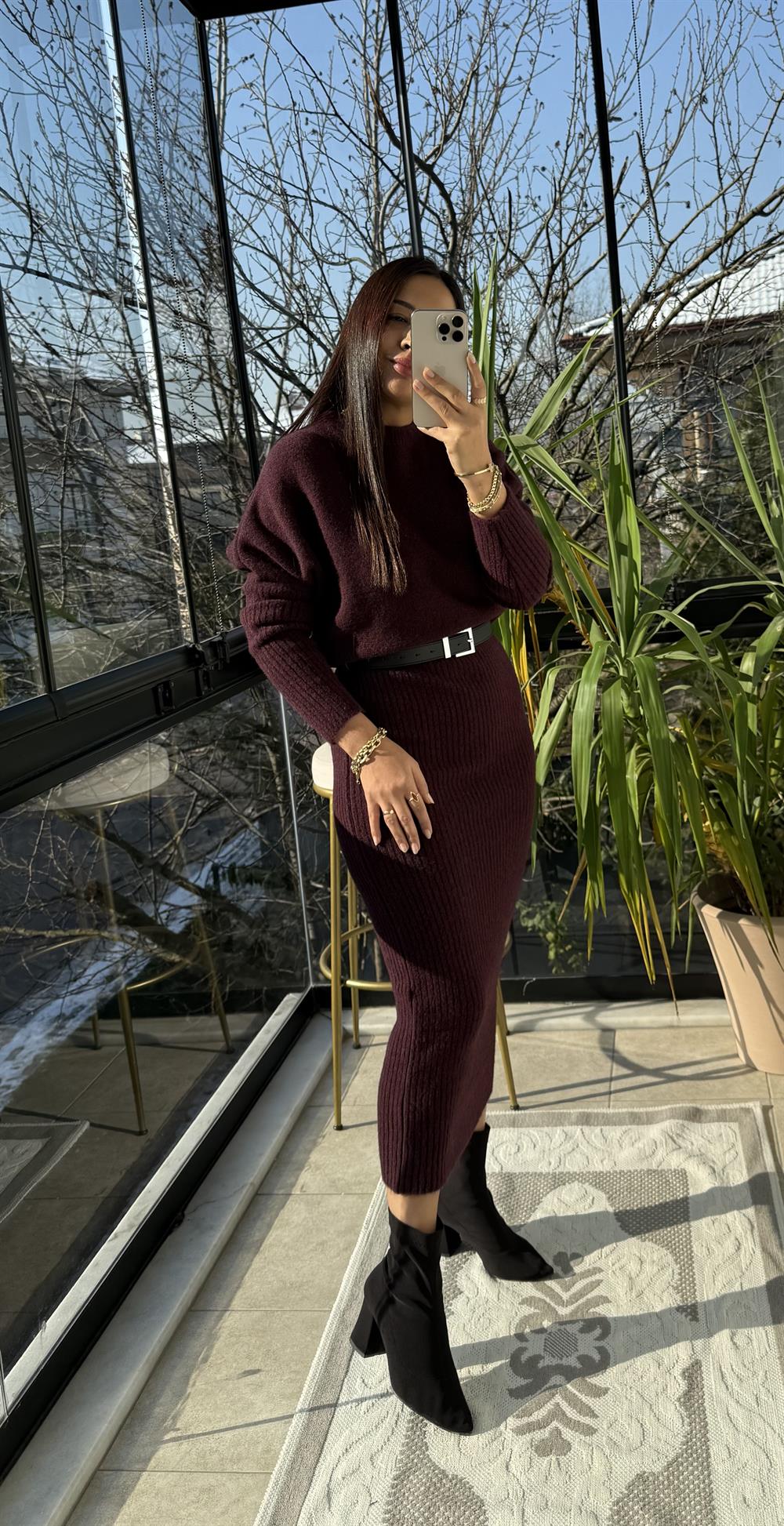 Bisiklet Yaka Yumuşak Dokulu Elbise Bordo