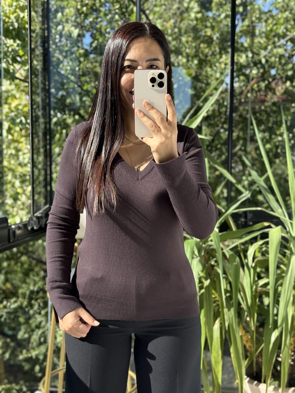 Dilvin V Yaka Kolu Yırtmaçlı Kazak Koyu Kahve