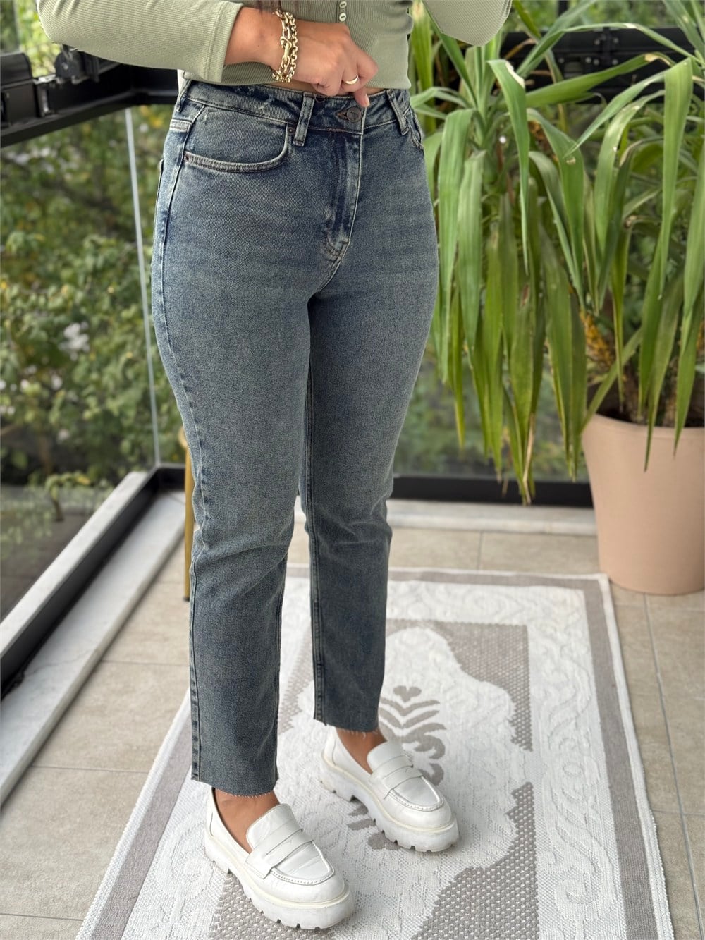 Premium Kalite Kesik Paça Jean Yeşil Yıkama