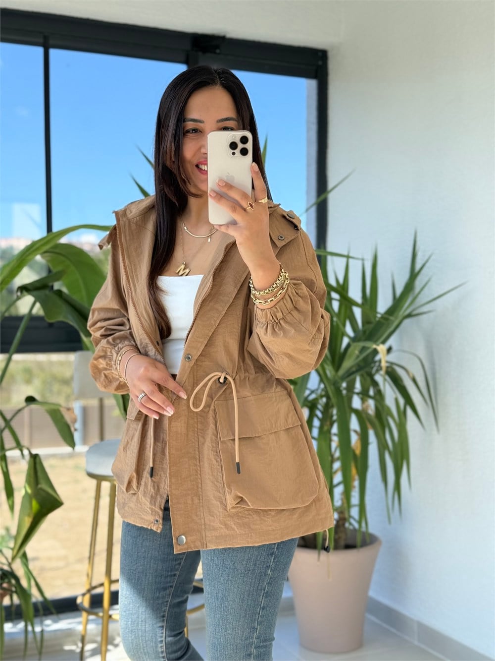 Beli Büzgülü Kapüşonlu Yağmurluk Camel