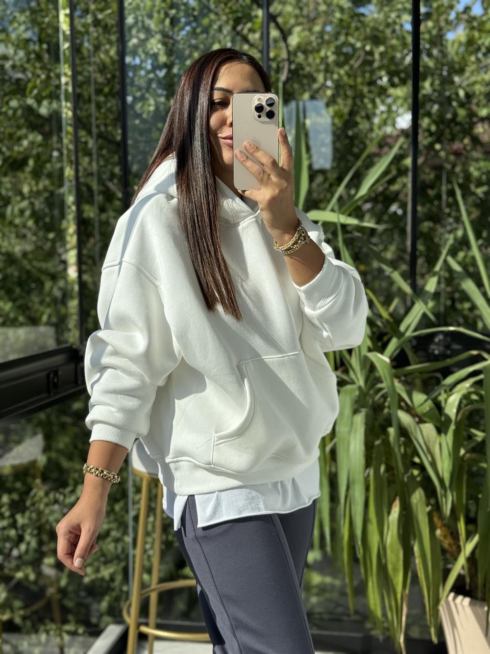 Kanguru Cep Kapşonlu Sweatshirt Beyaz