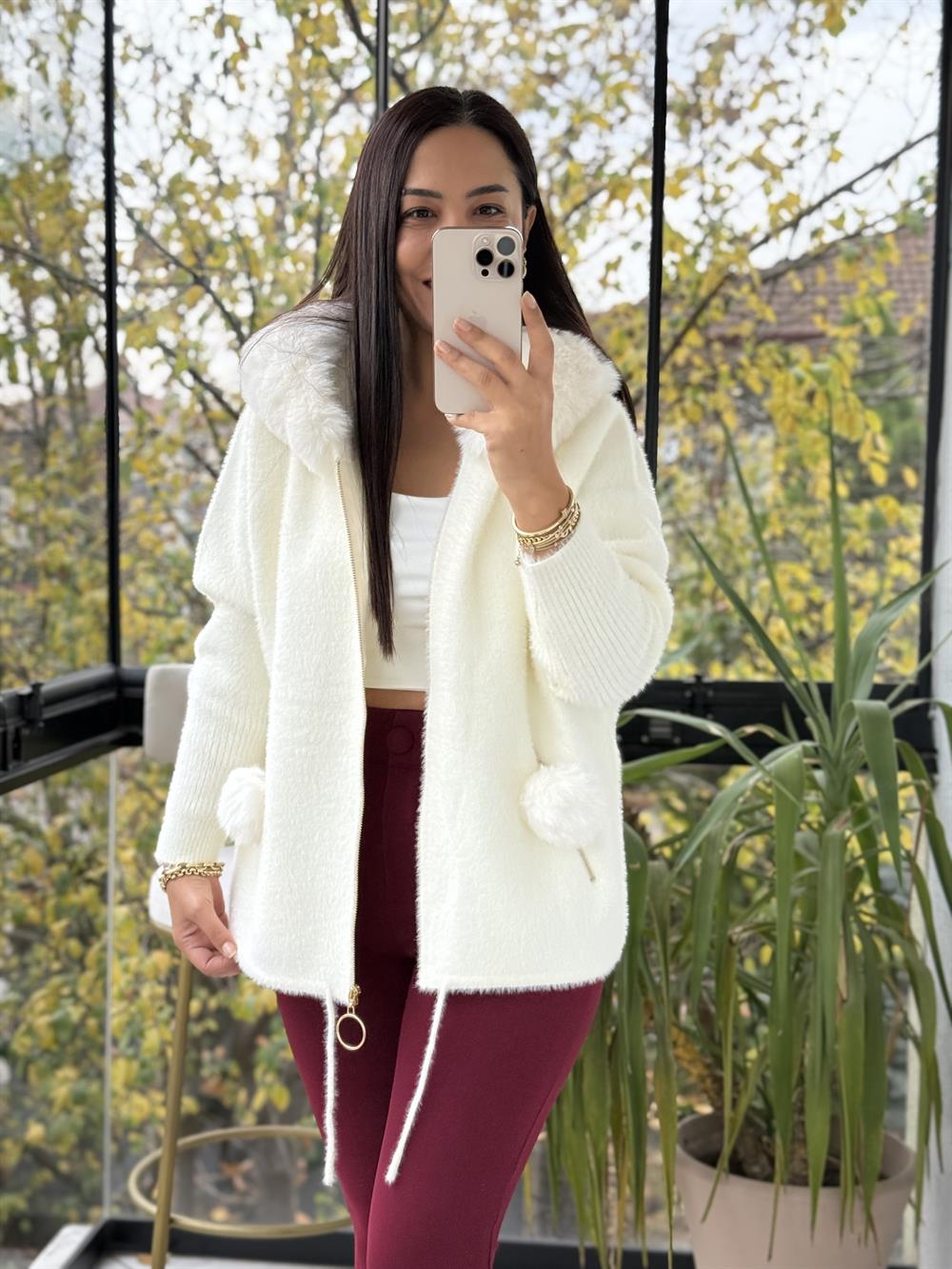 İthal Ponponlu Angora Hırka Ekru