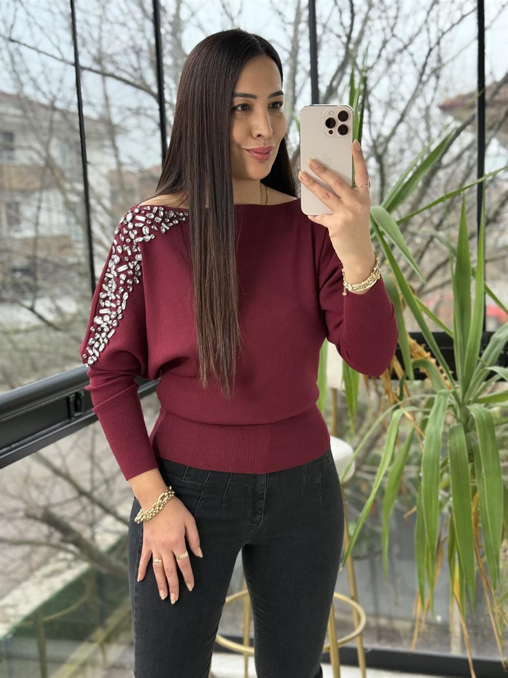 Taş İşlemeli Tek Omuz Triko Kazak Bordo