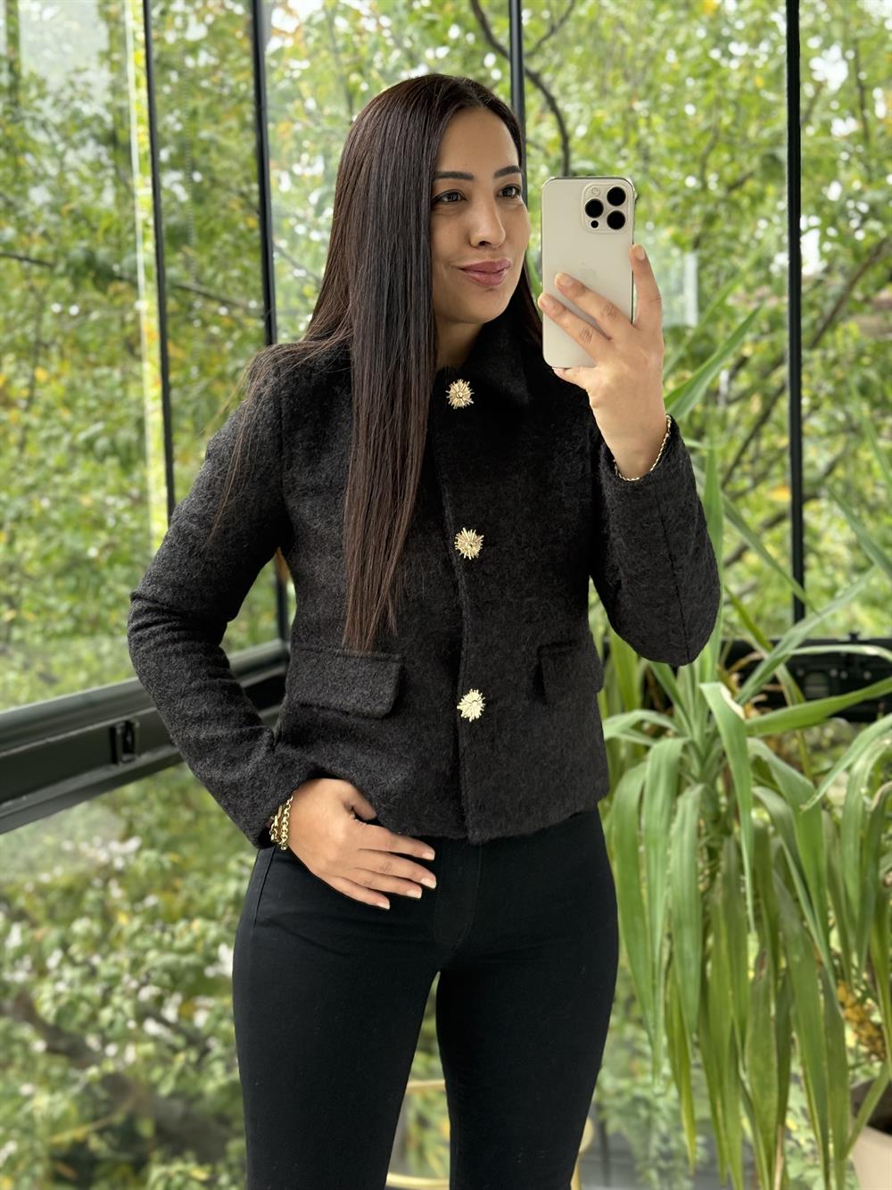 Kısa Gold Düğme Yün Ceket Siyah