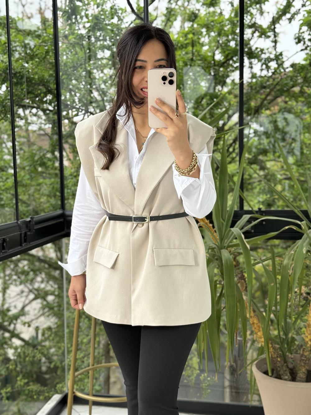 Vatkalı Kemerli Yelek Taş