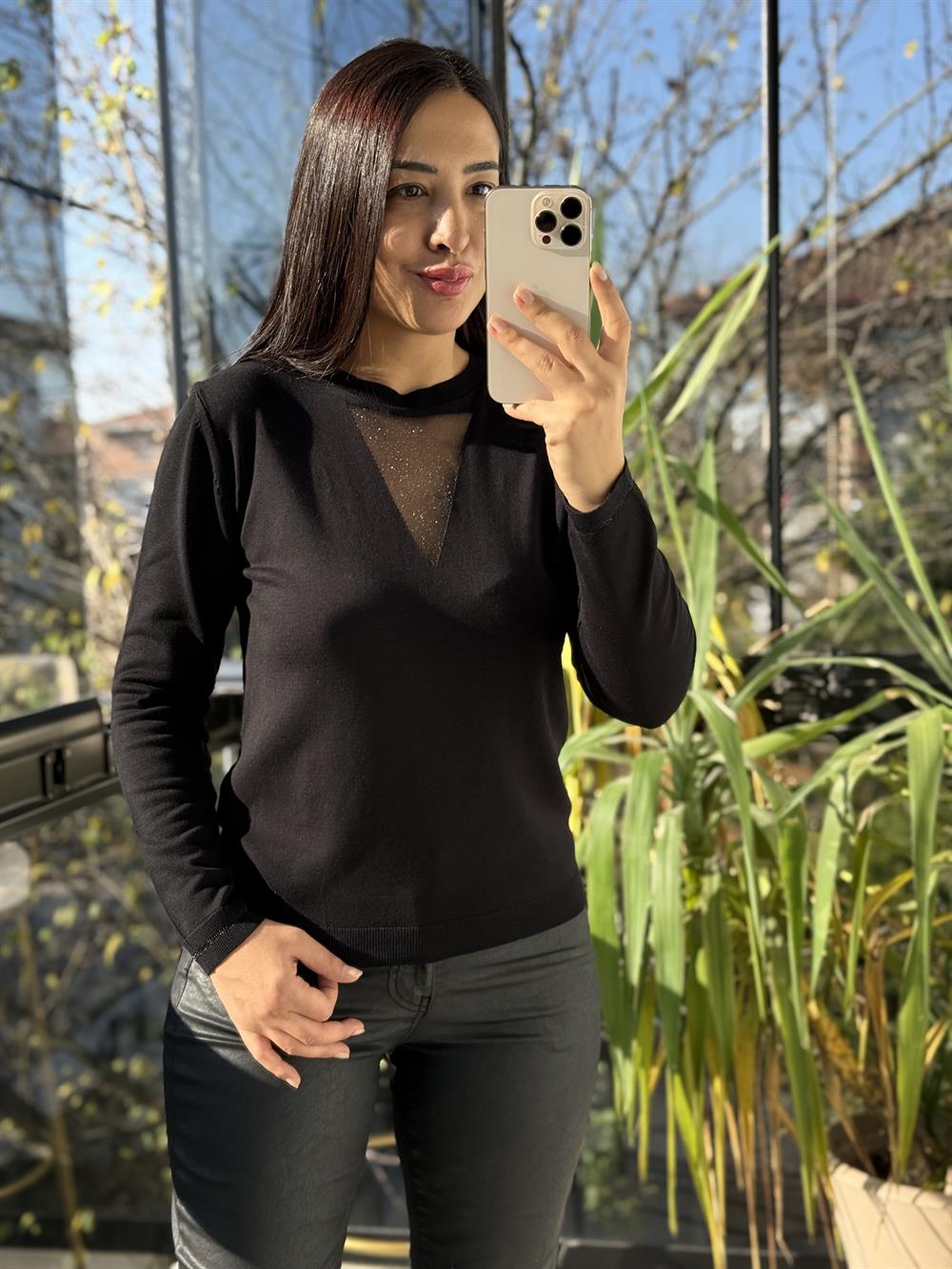 Tül Yaka Detaylı Merserize Triko Siyah