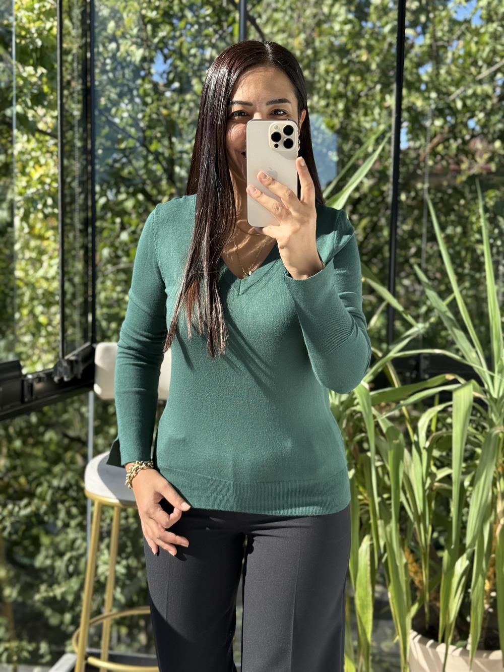 Dilvin V Yaka Kolu Yırtmaçlı Kazak Zümrüt