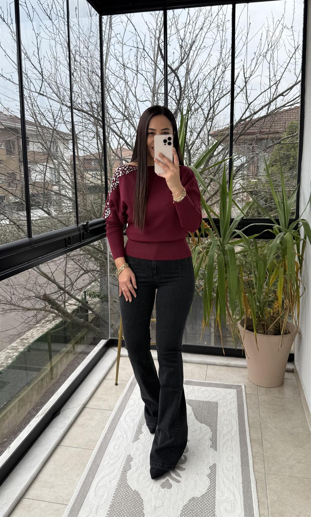 Taş İşlemeli Tek Omuz Triko Kazak Bordo