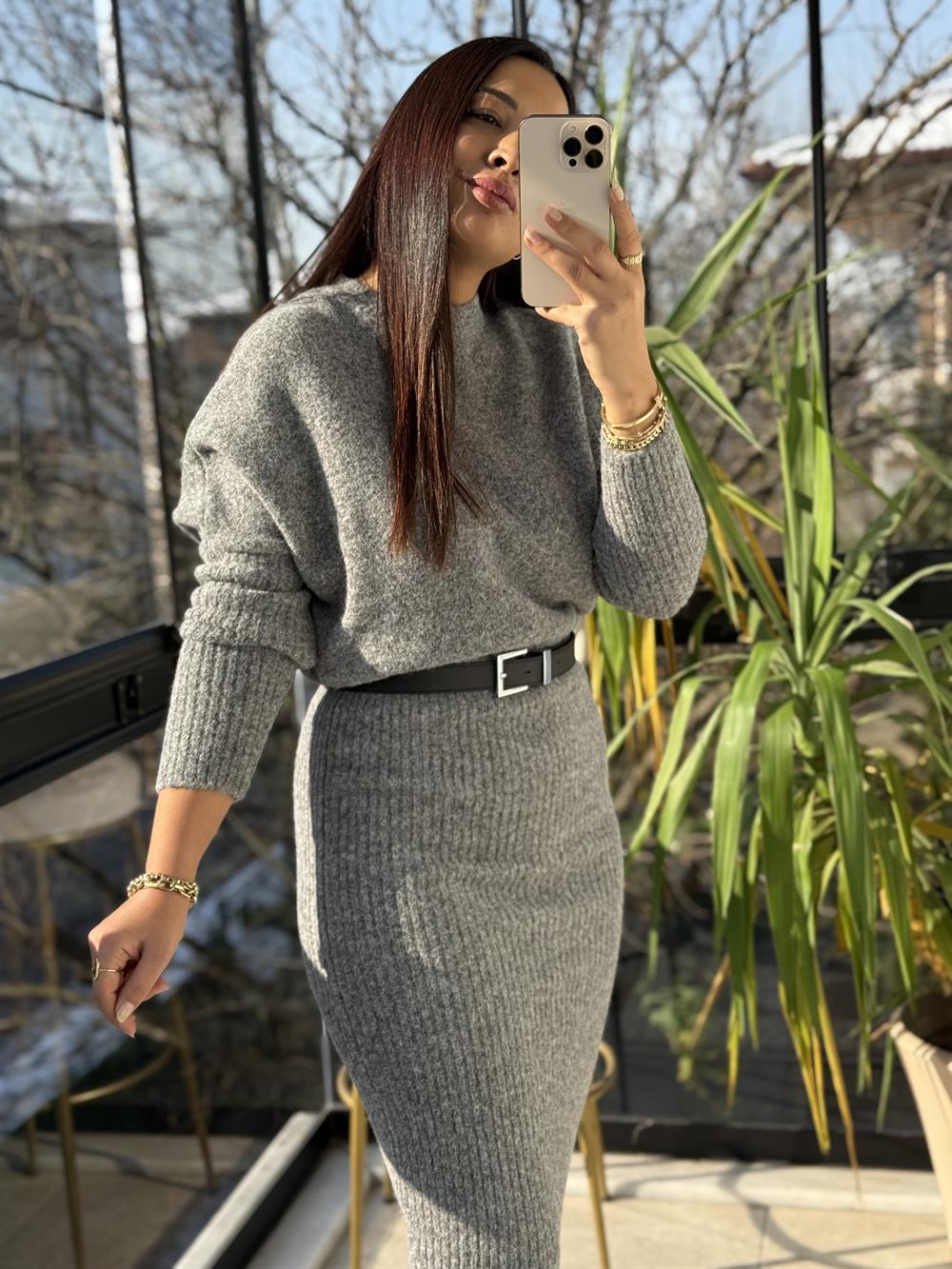 Bisiklet Yaka Yumuşak Dokulu Elbise Gri