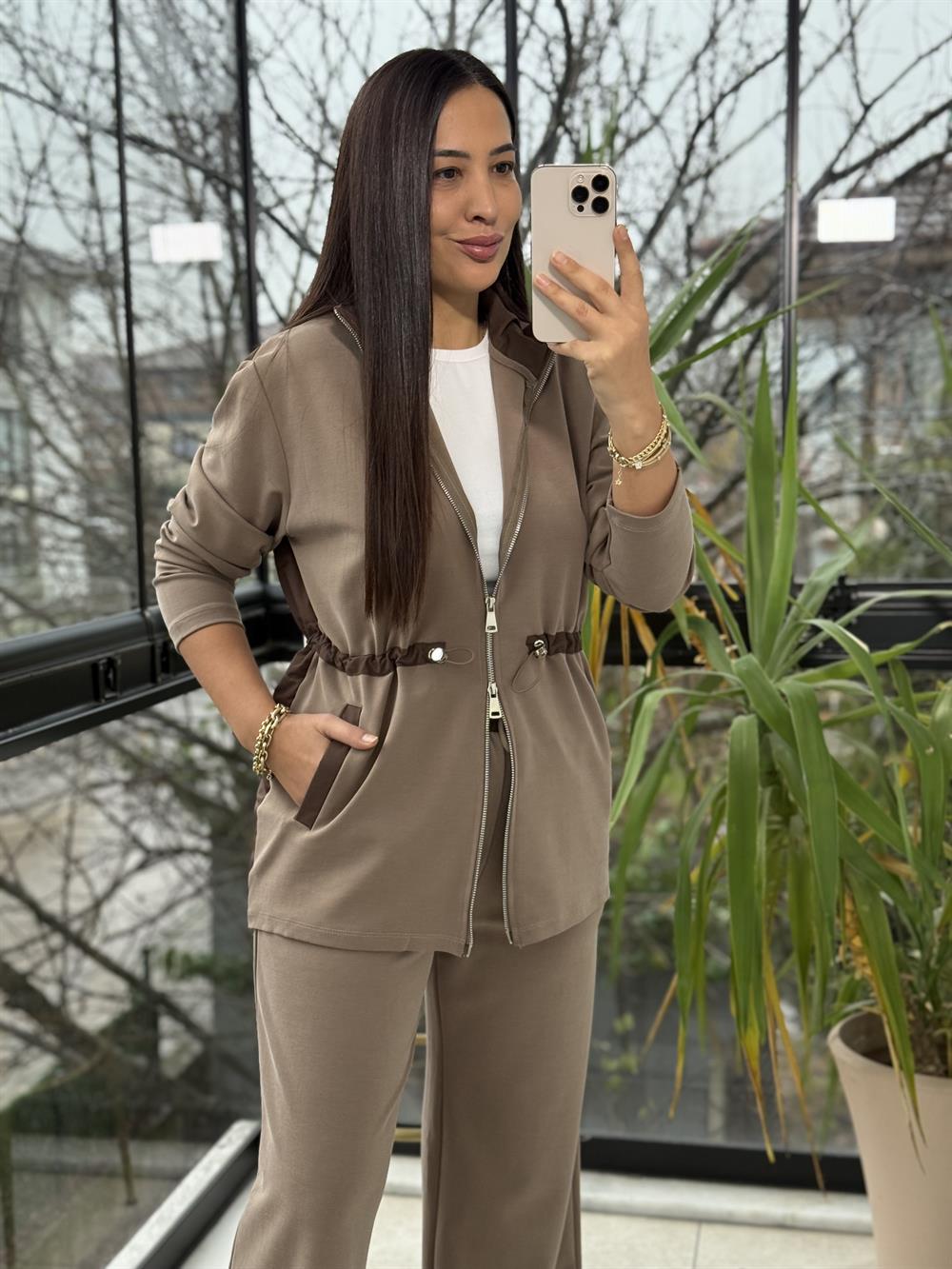 Beli Büzgü Detaylı Takım Vizon