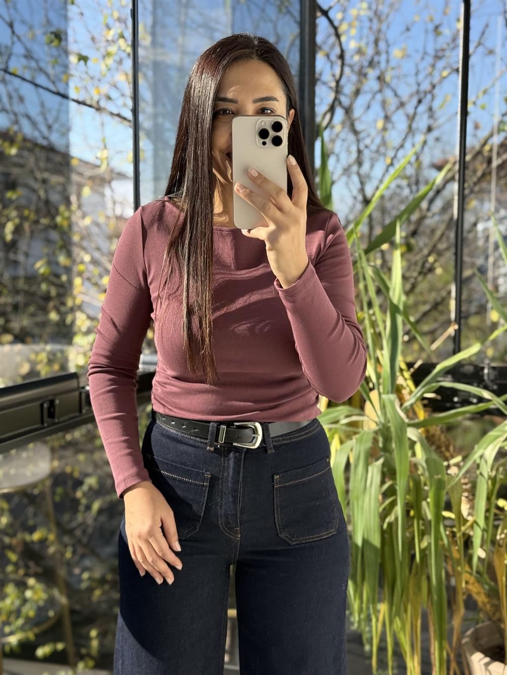 Büzgülü Kayık Yaka Top Bluz Mürdüm