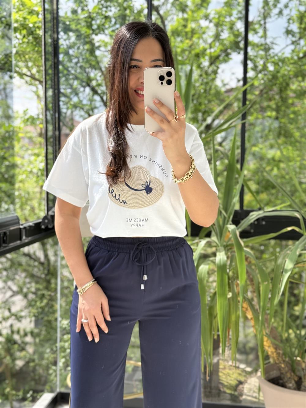 Hasır Şapkalı Tişört Ekru 