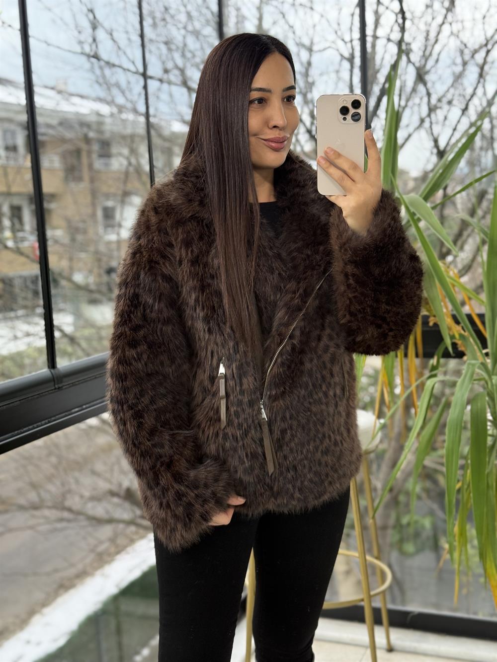 Kruvaze Yakalı Leoparlı Kürk