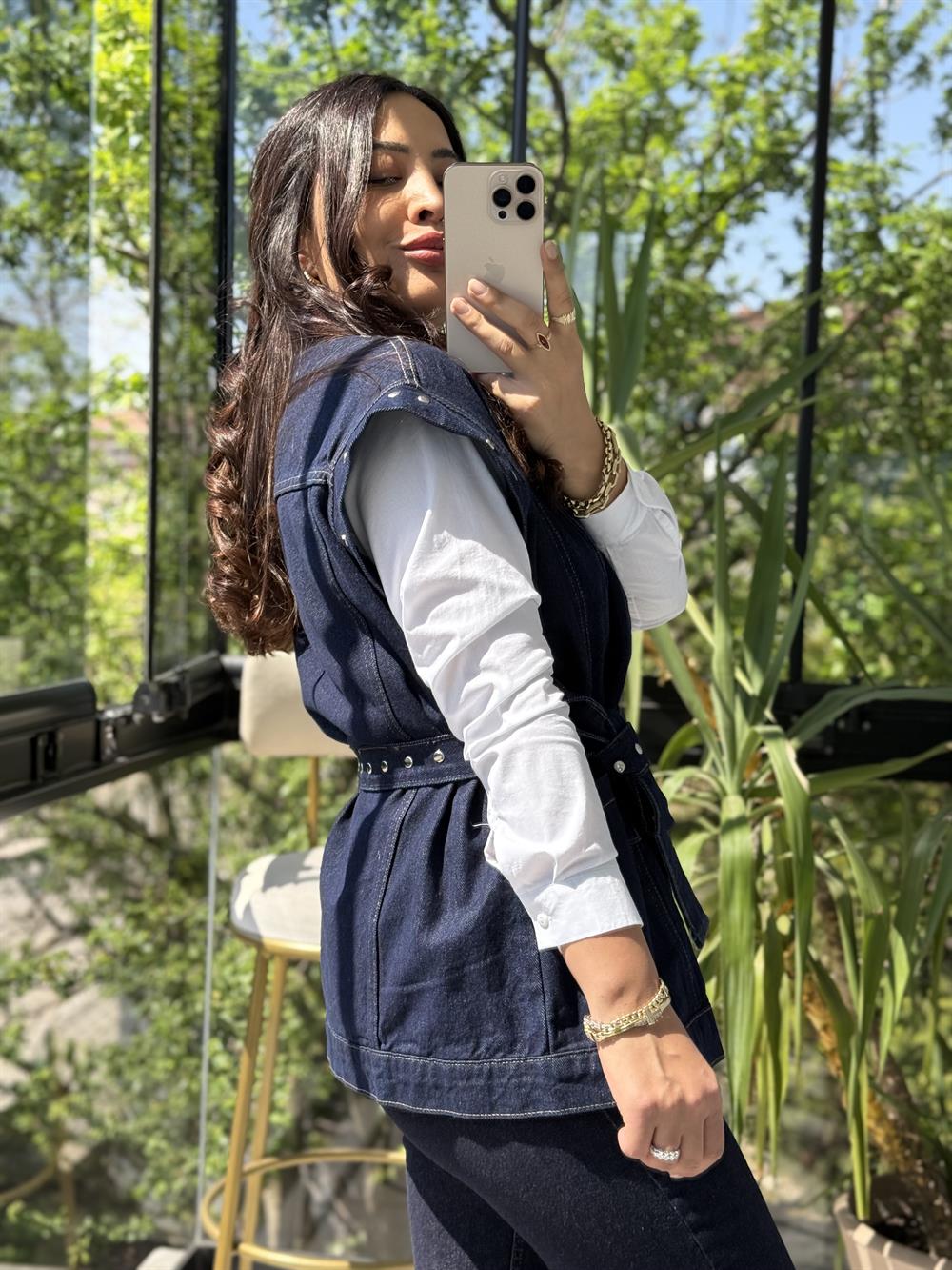 Çakımlı Kuşaklı Denim Yelek Lacivert