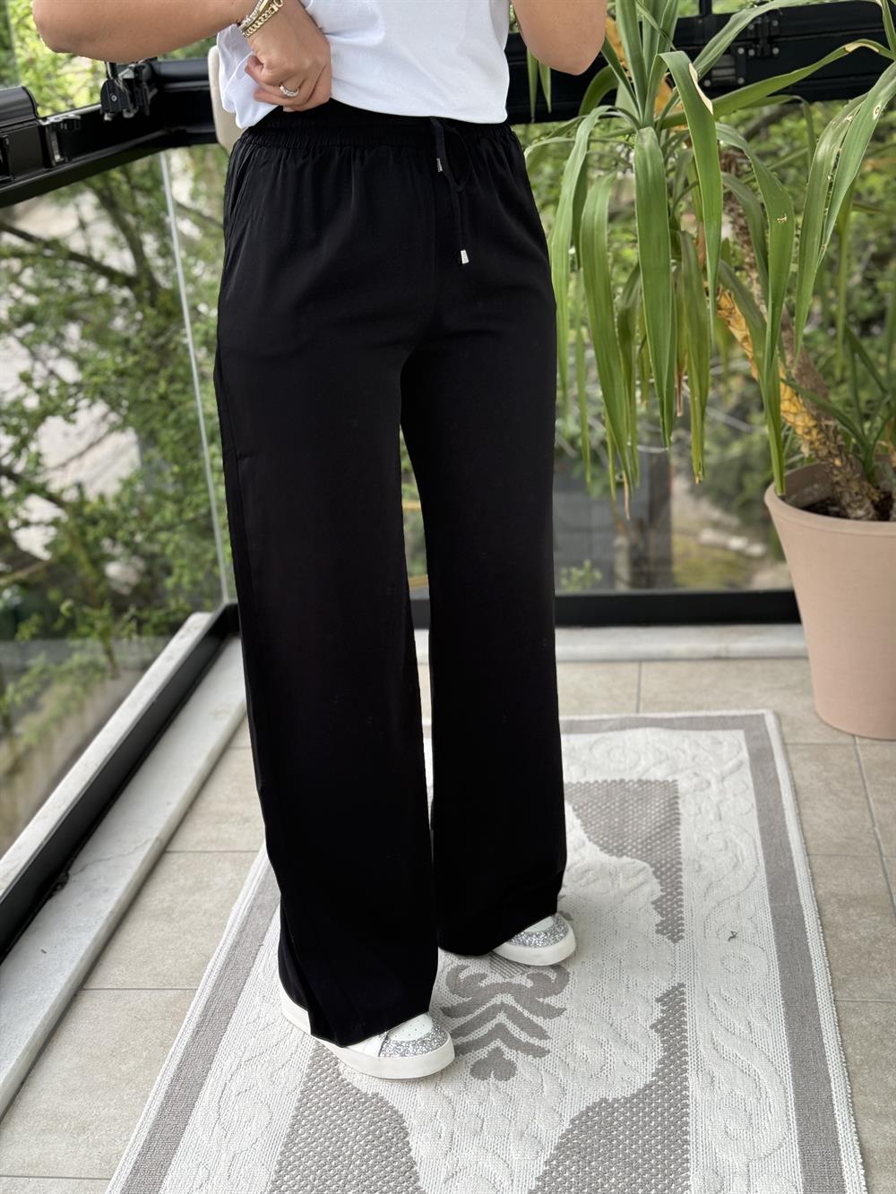 Bol Paça Dökümlü Pantolon Siyah