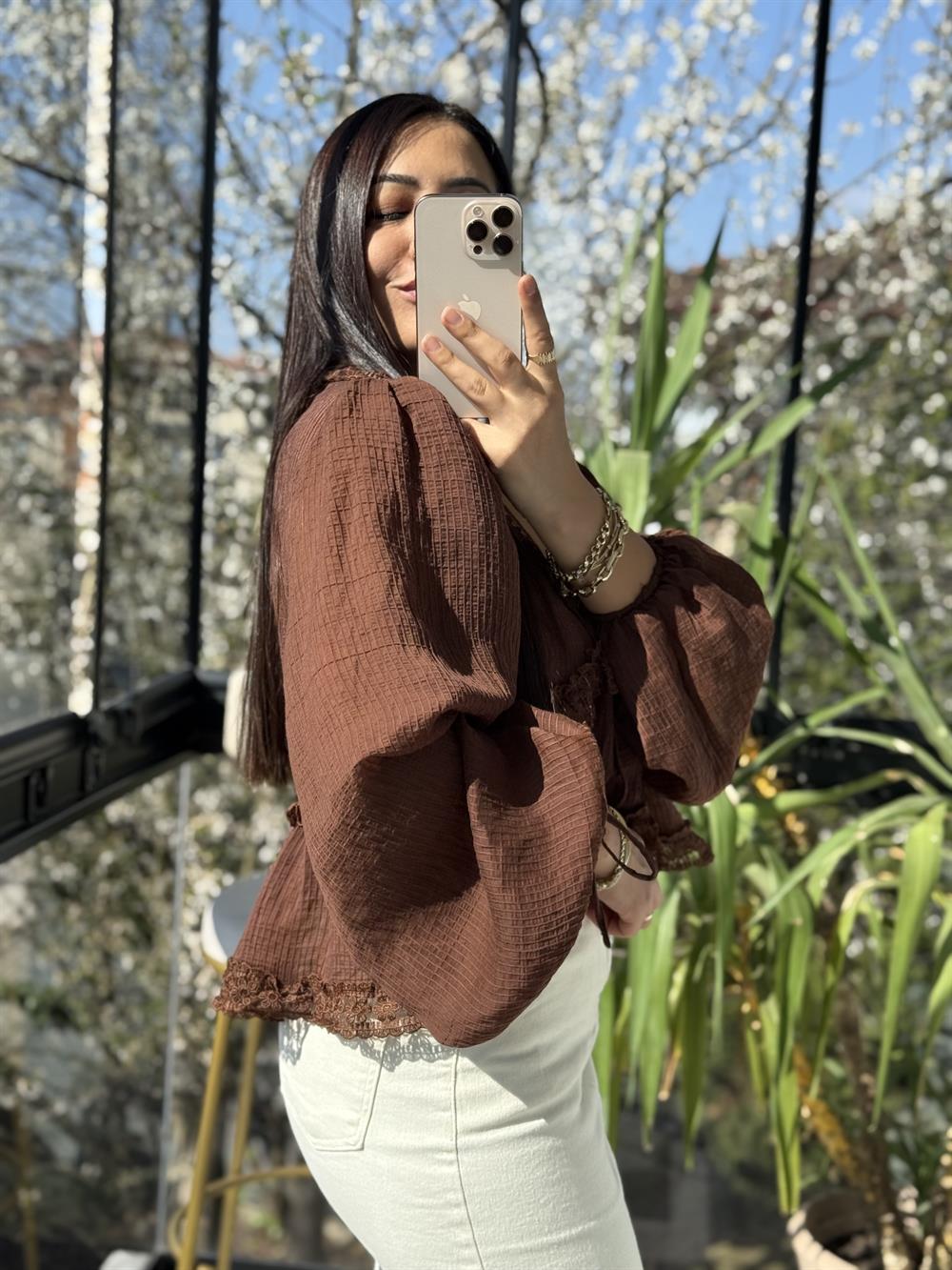 Dantelli Uzun Kol Bluz Kahve