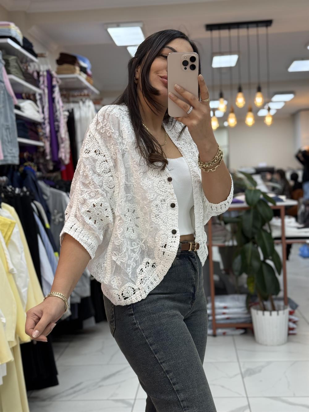 Payetli Çiçekli Kısa Kol Hırka Beyaz