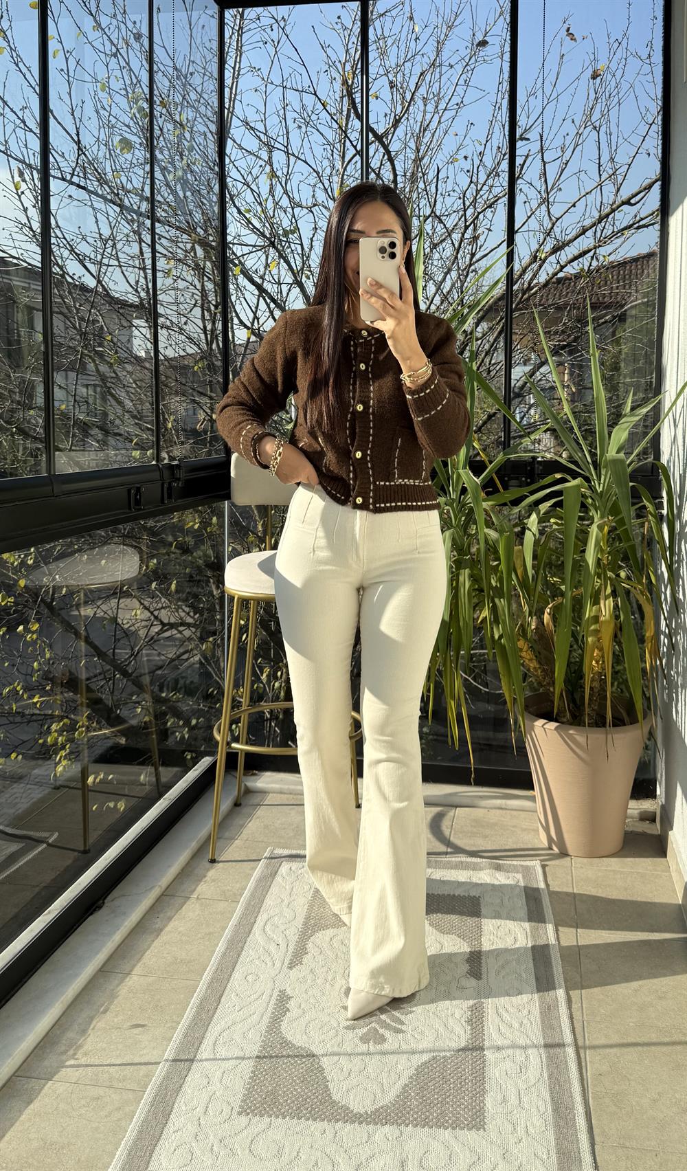 Önü Cep Detaylı Kısa Hırka Kahve