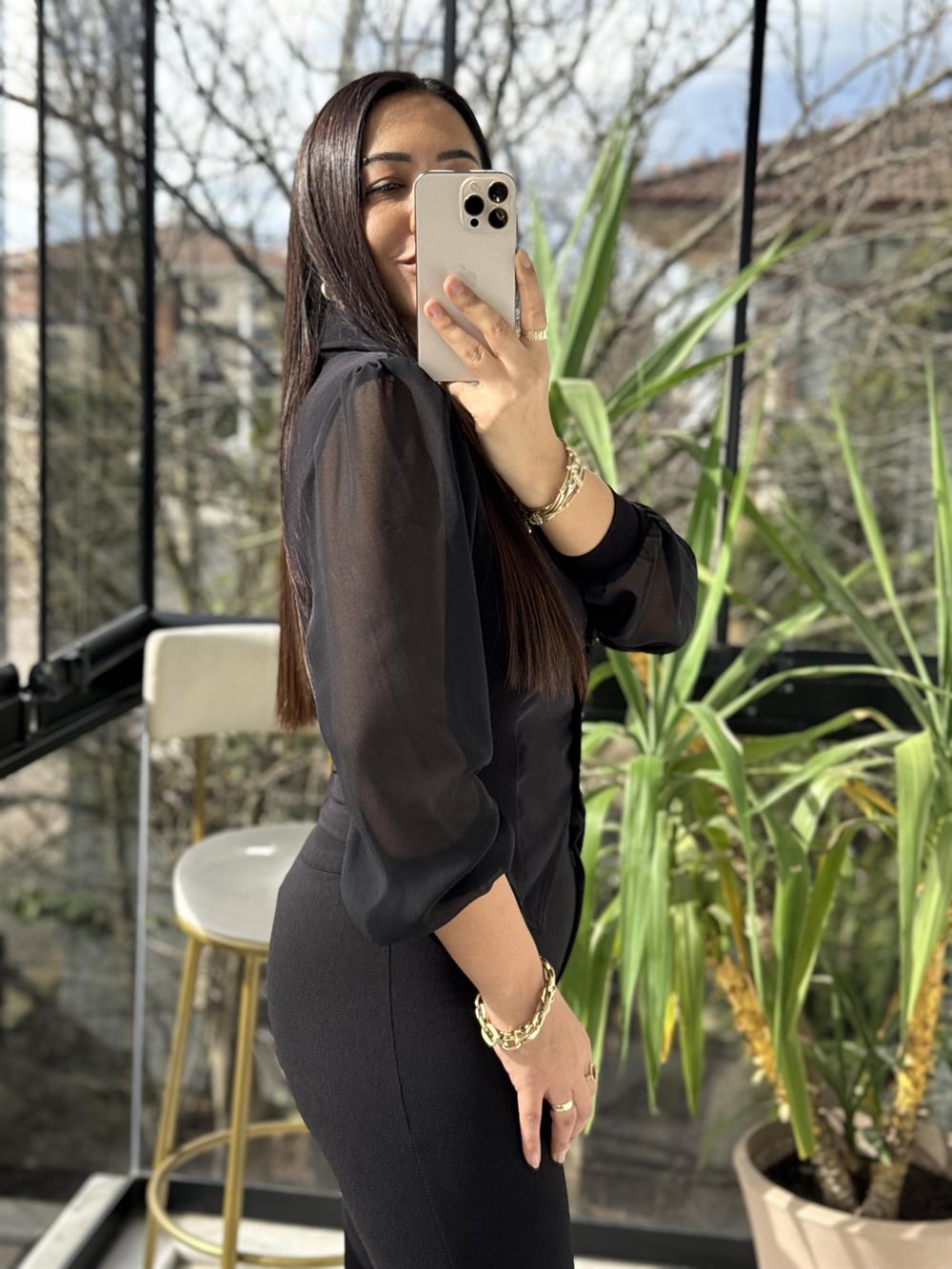 Kolları Tül Detaylı Bluz Siyah